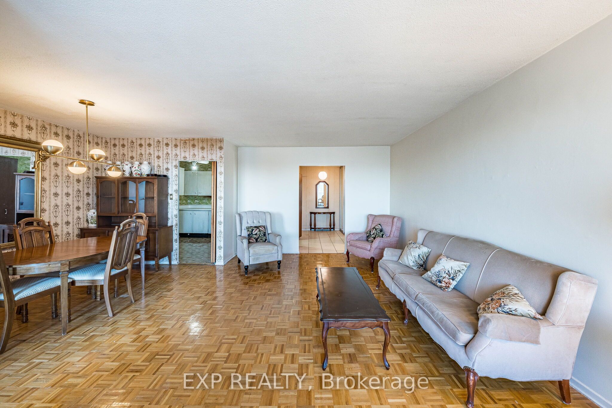 85 Emmett Avenue 2412 Property Photo 10
