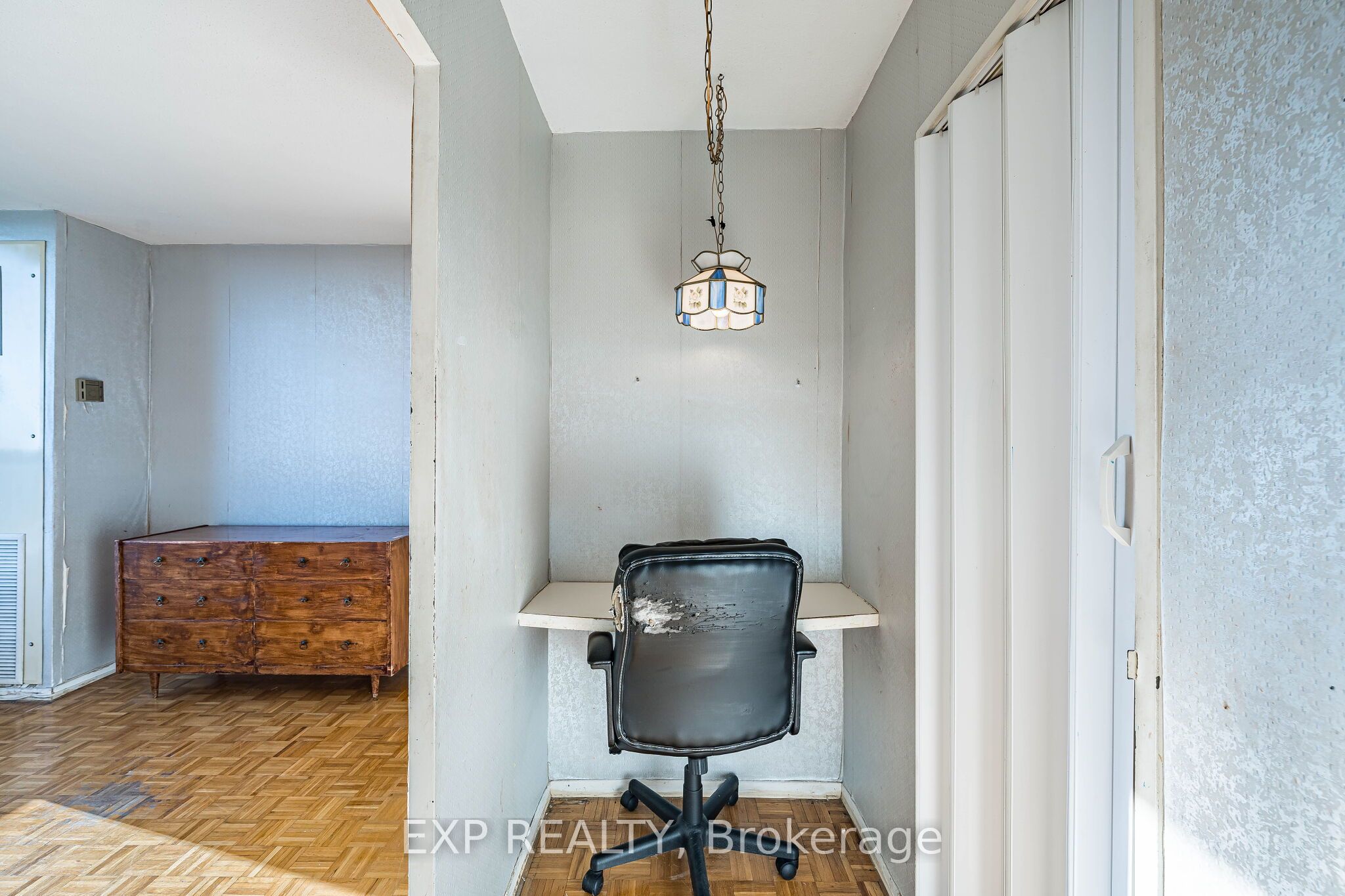 85 Emmett Avenue 2412 Property Photo 20