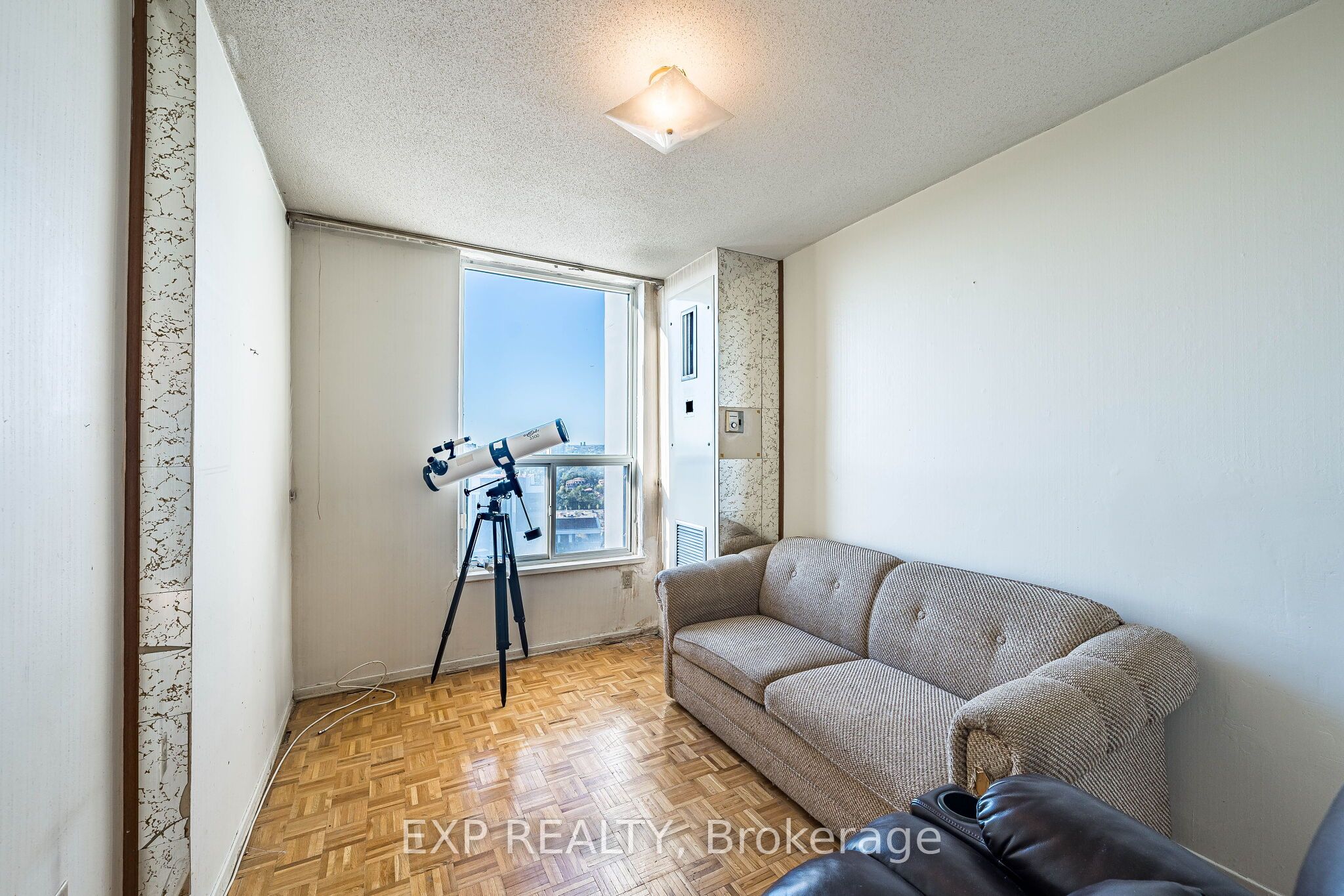 85 Emmett Avenue 2412 Property Photo 24