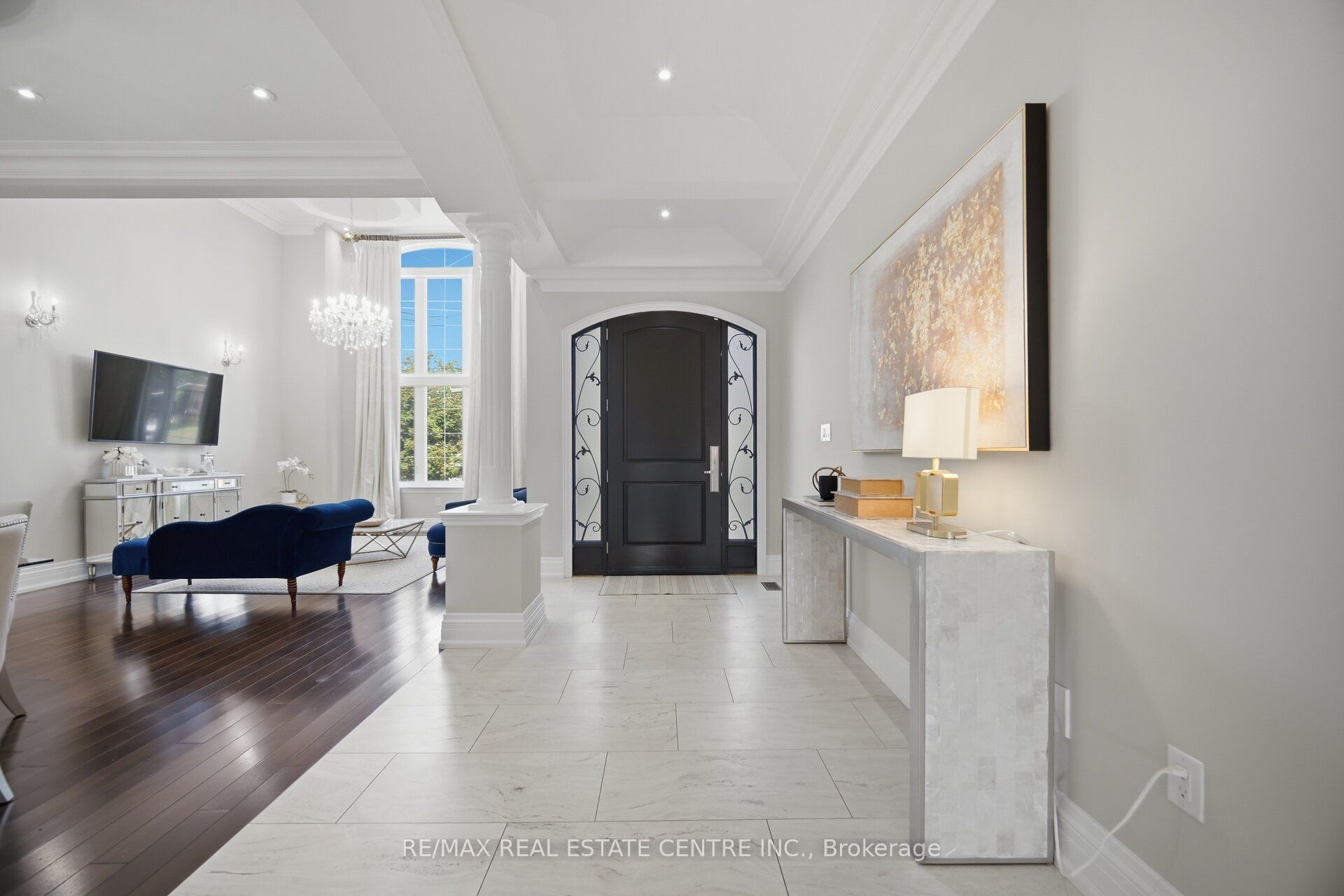 60 Jopling Avenue N Property Photo 8