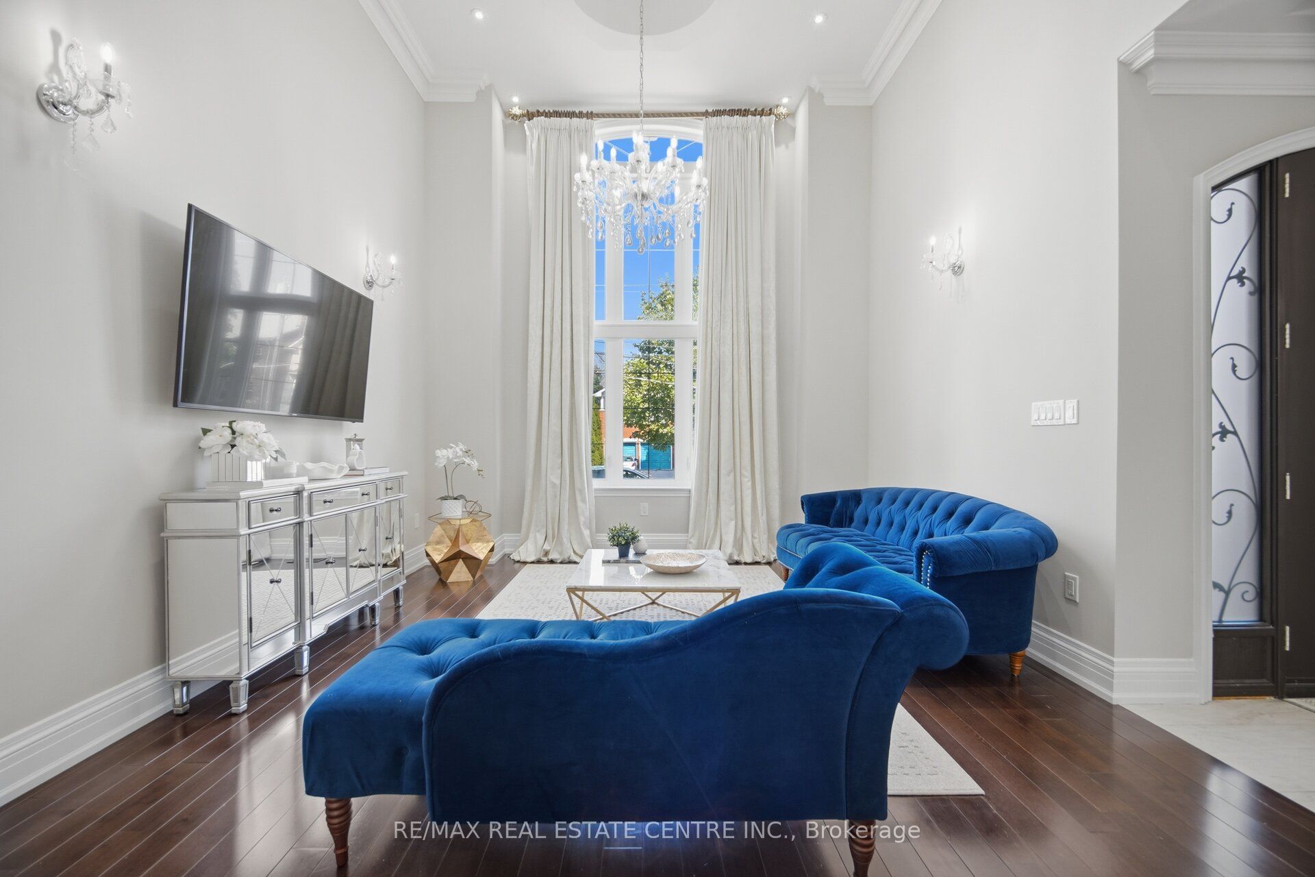 60 Jopling Avenue N Property Photo 11