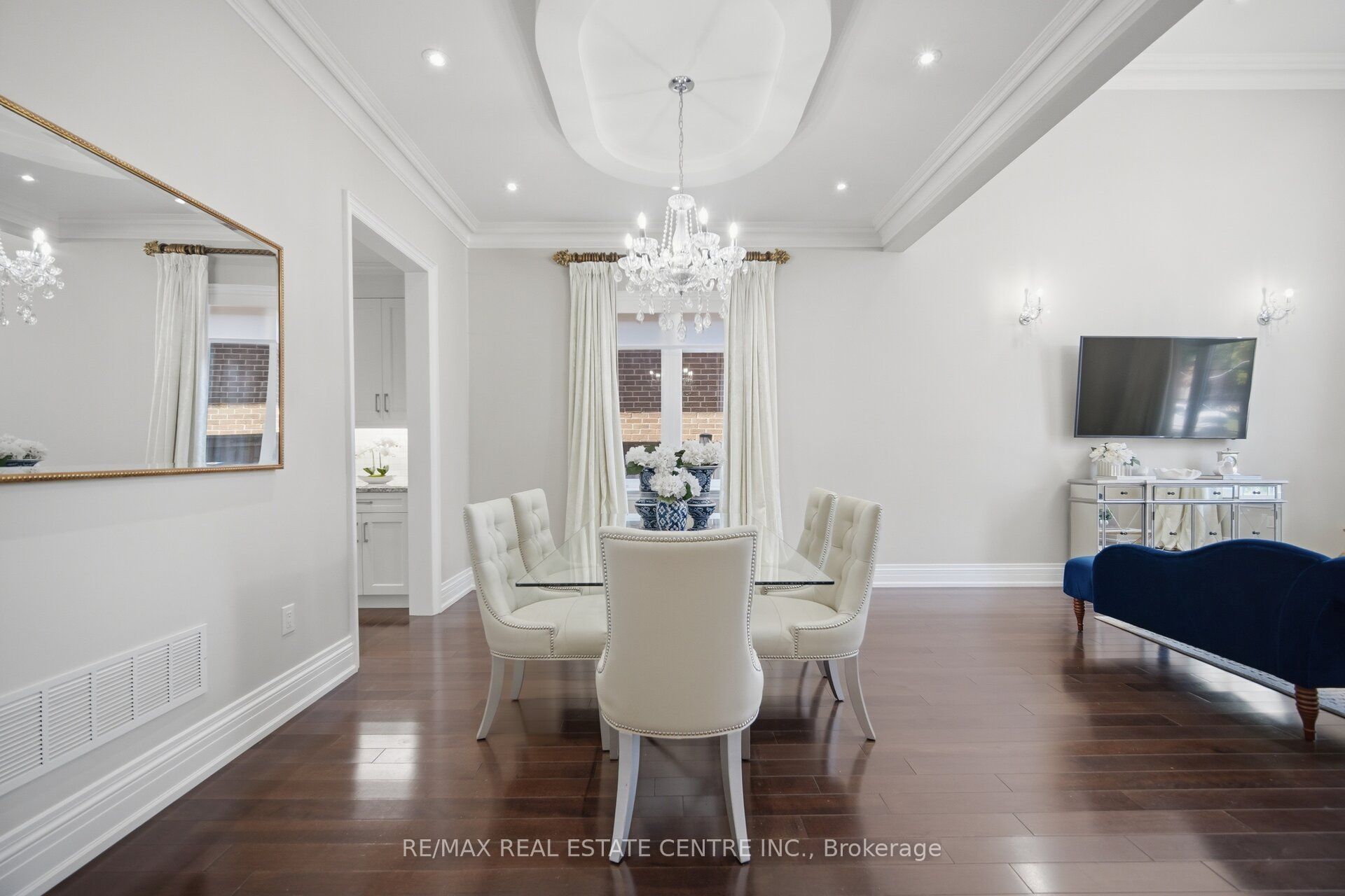 60 Jopling Avenue N Property Photo 14