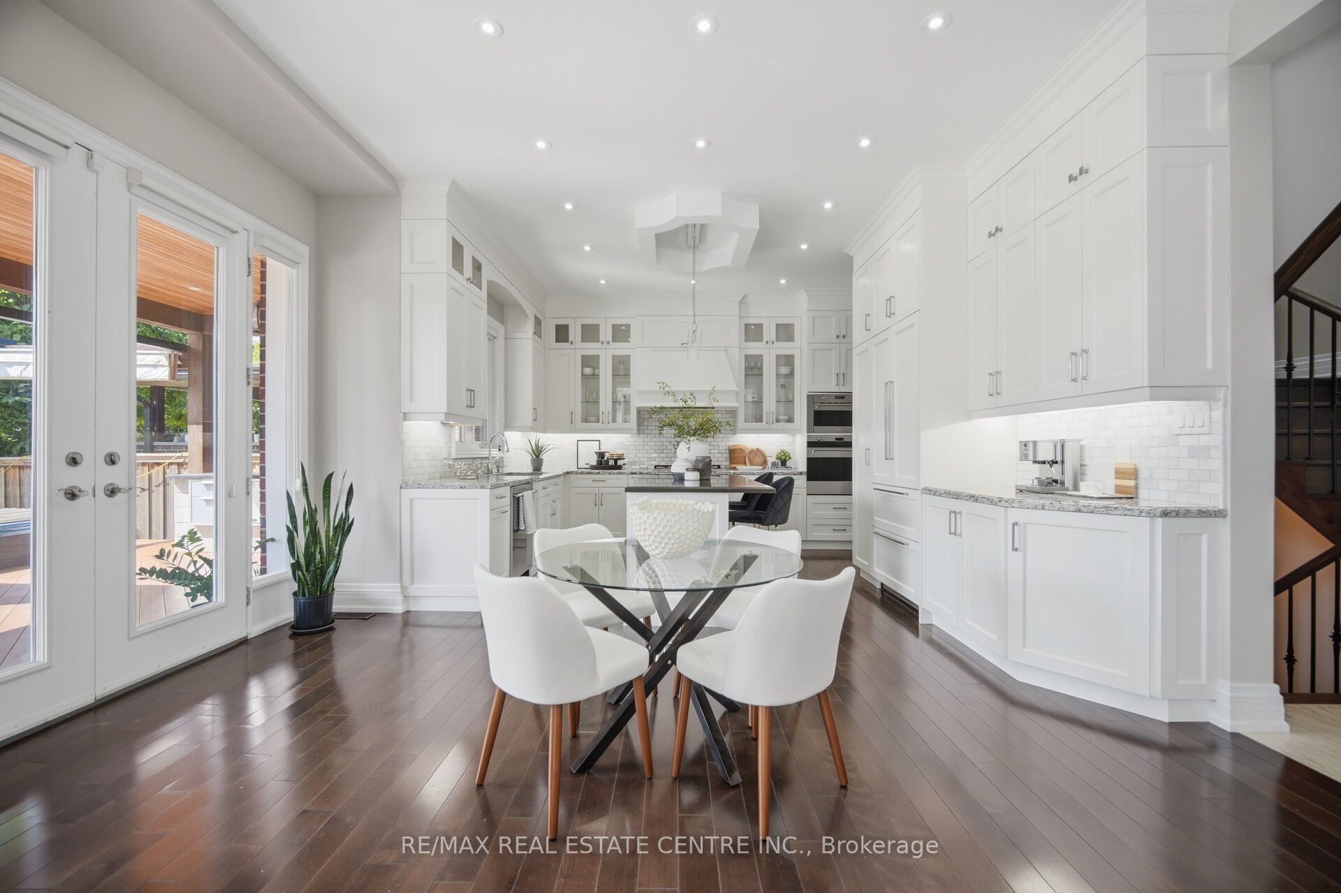 60 Jopling Avenue N Property Photo 18