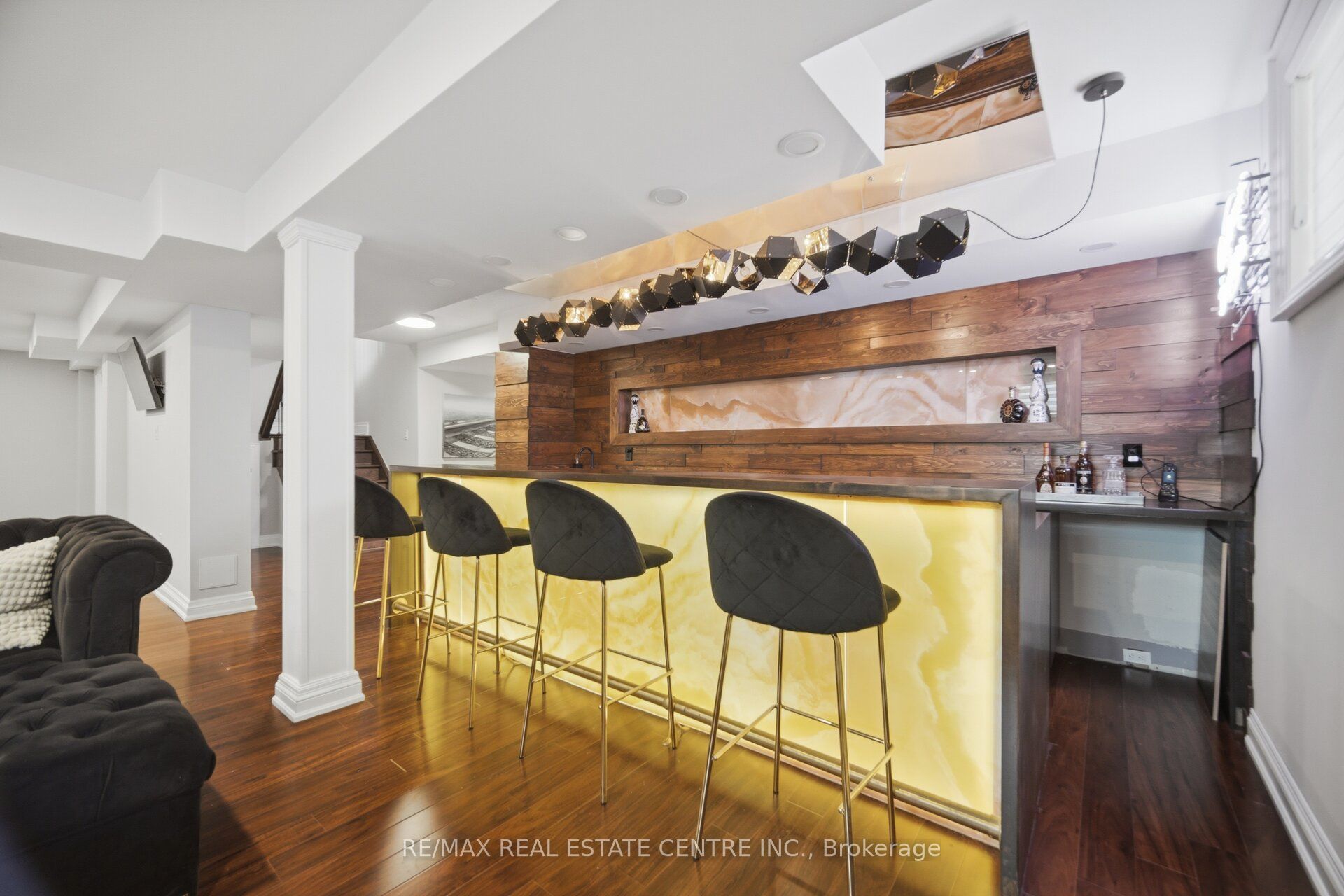 60 Jopling Avenue N Property Photo 36