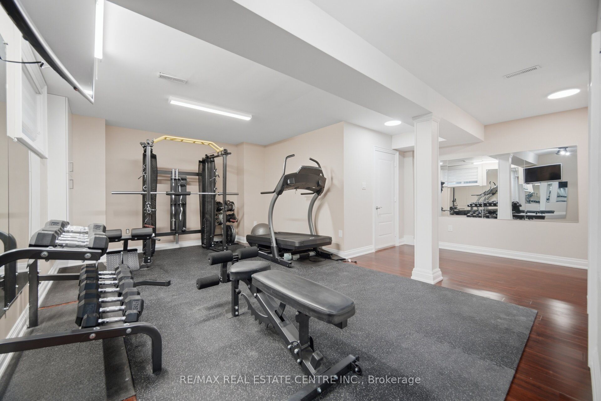 60 Jopling Avenue N Property Photo 43