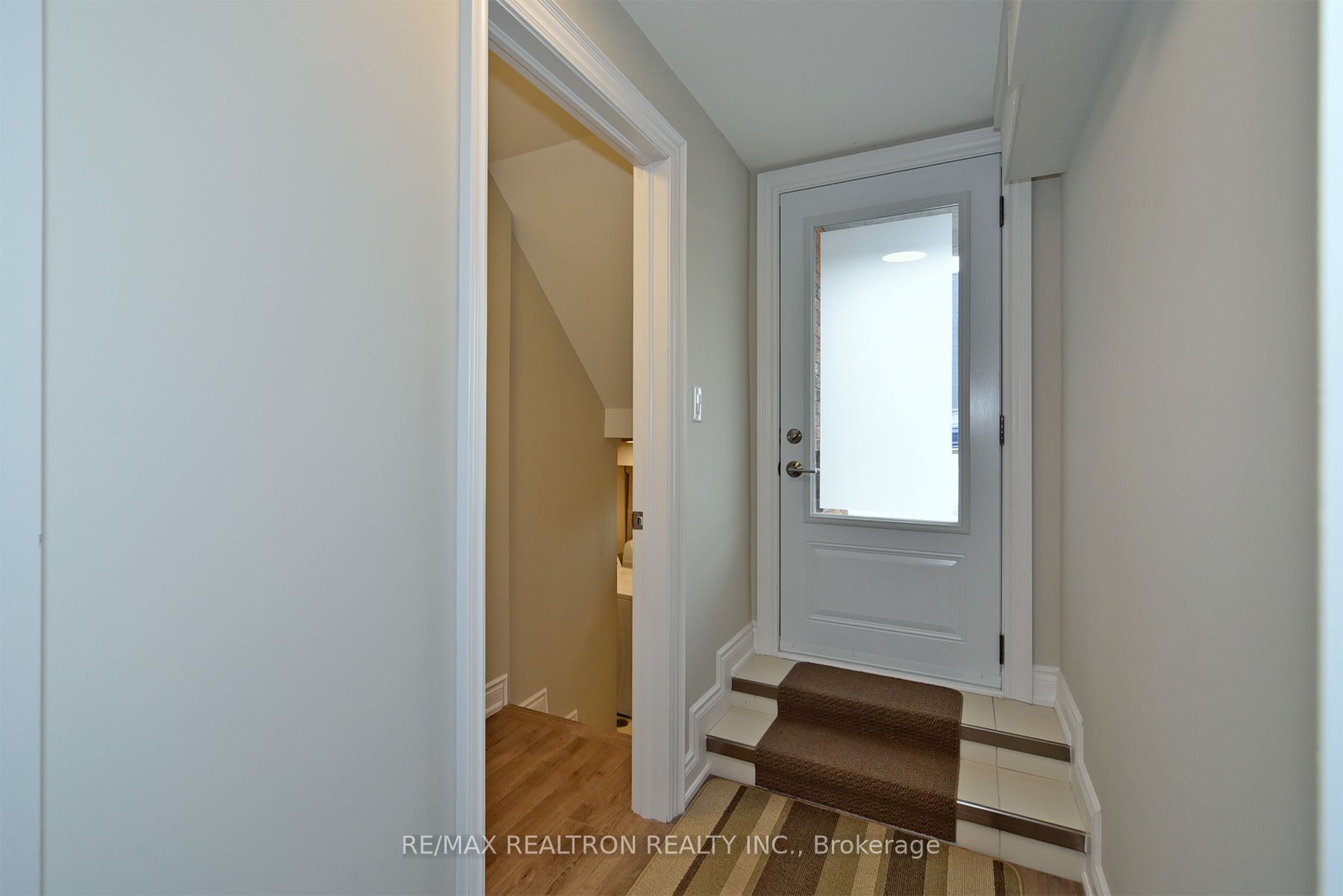 1 Enid Crescent Ground Property Photo 3