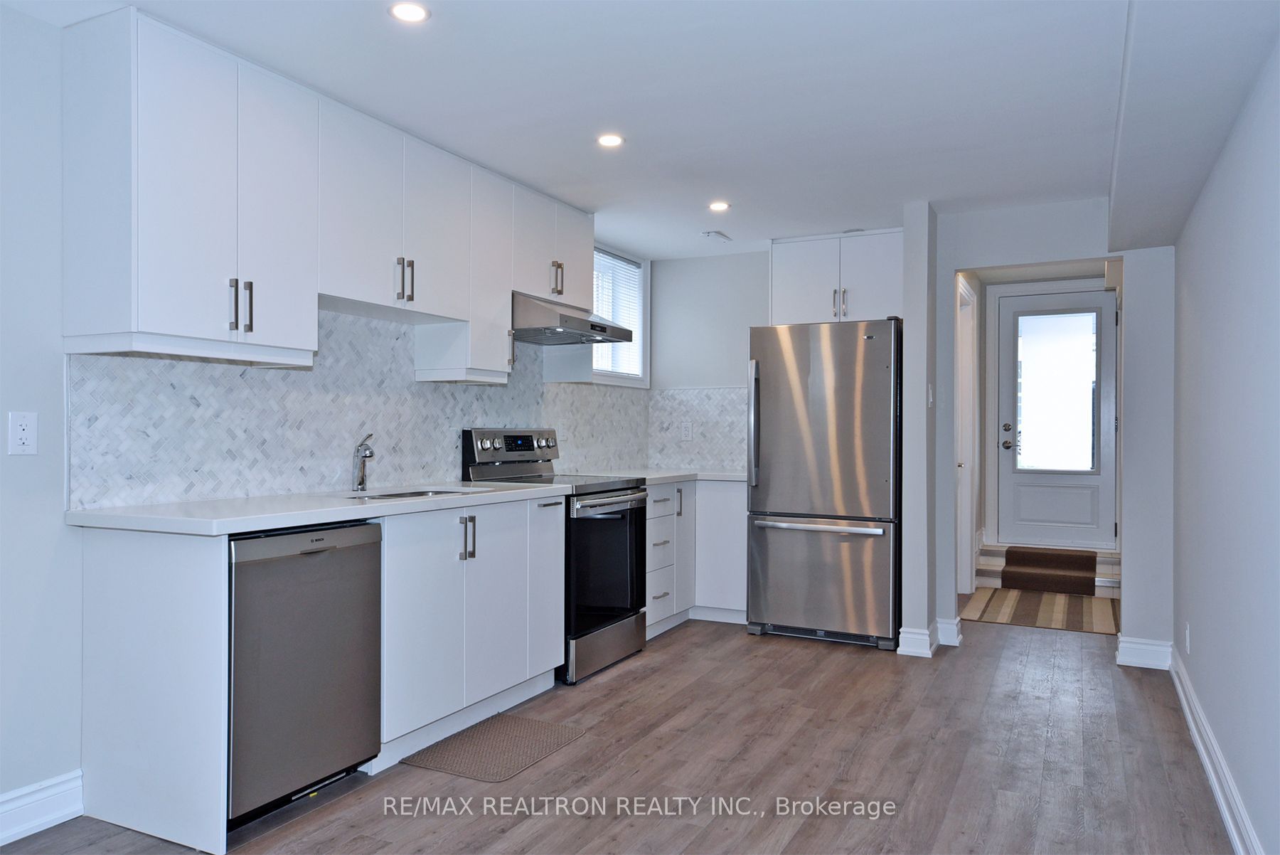 1 Enid Crescent Ground Property Photo 7