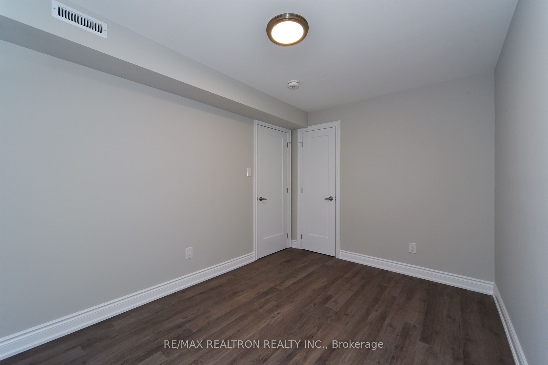 1 Enid Crescent Ground Property Photo 17