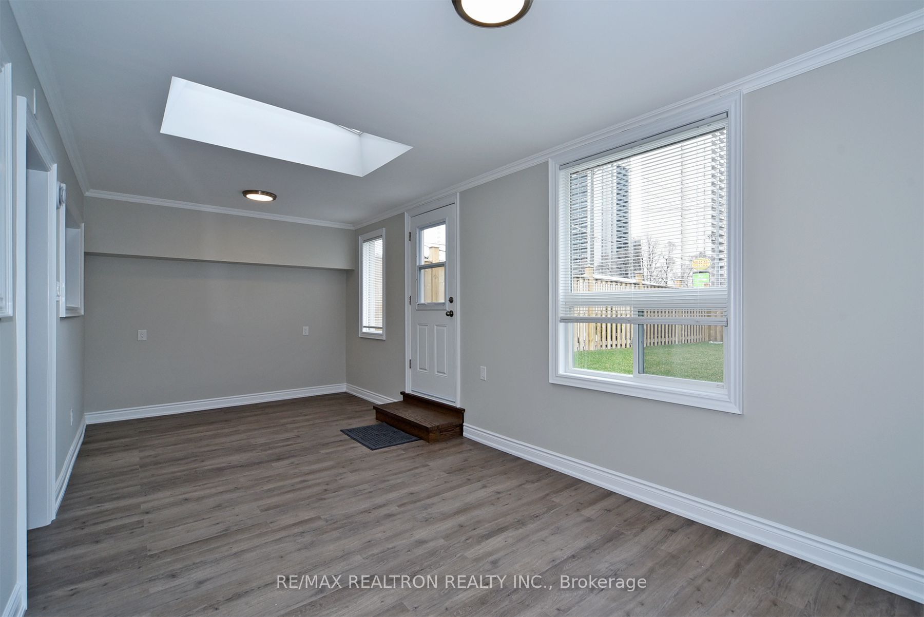1 Enid Crescent Ground Property Photo 20