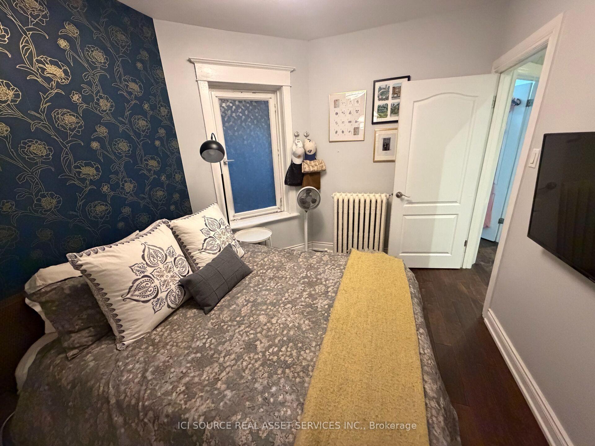 399 Roncesvalles Avenue 1 (2nd Floor) Property Photo 7