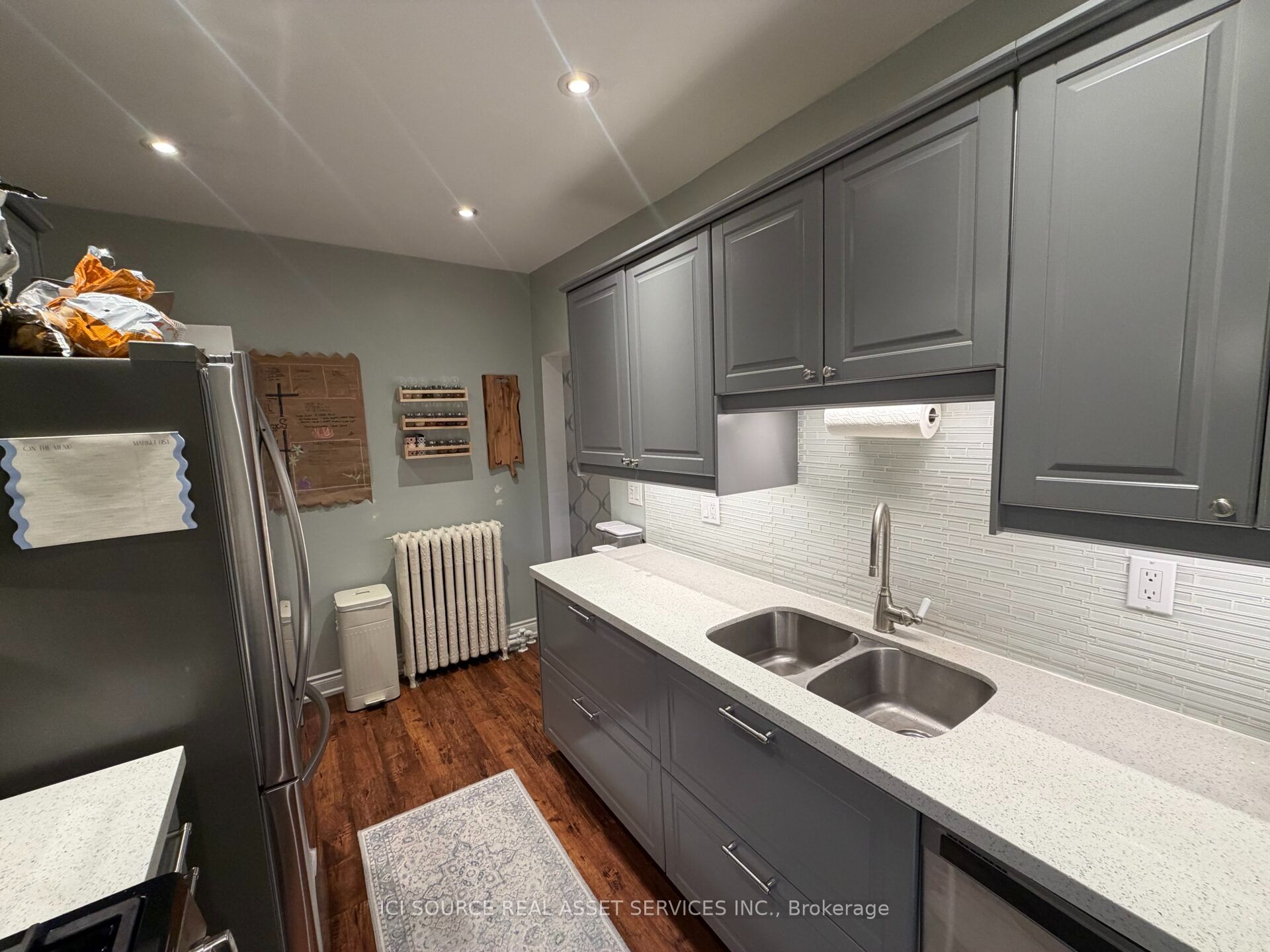 399 Roncesvalles Avenue 1 (2nd Floor) Property Photo 14