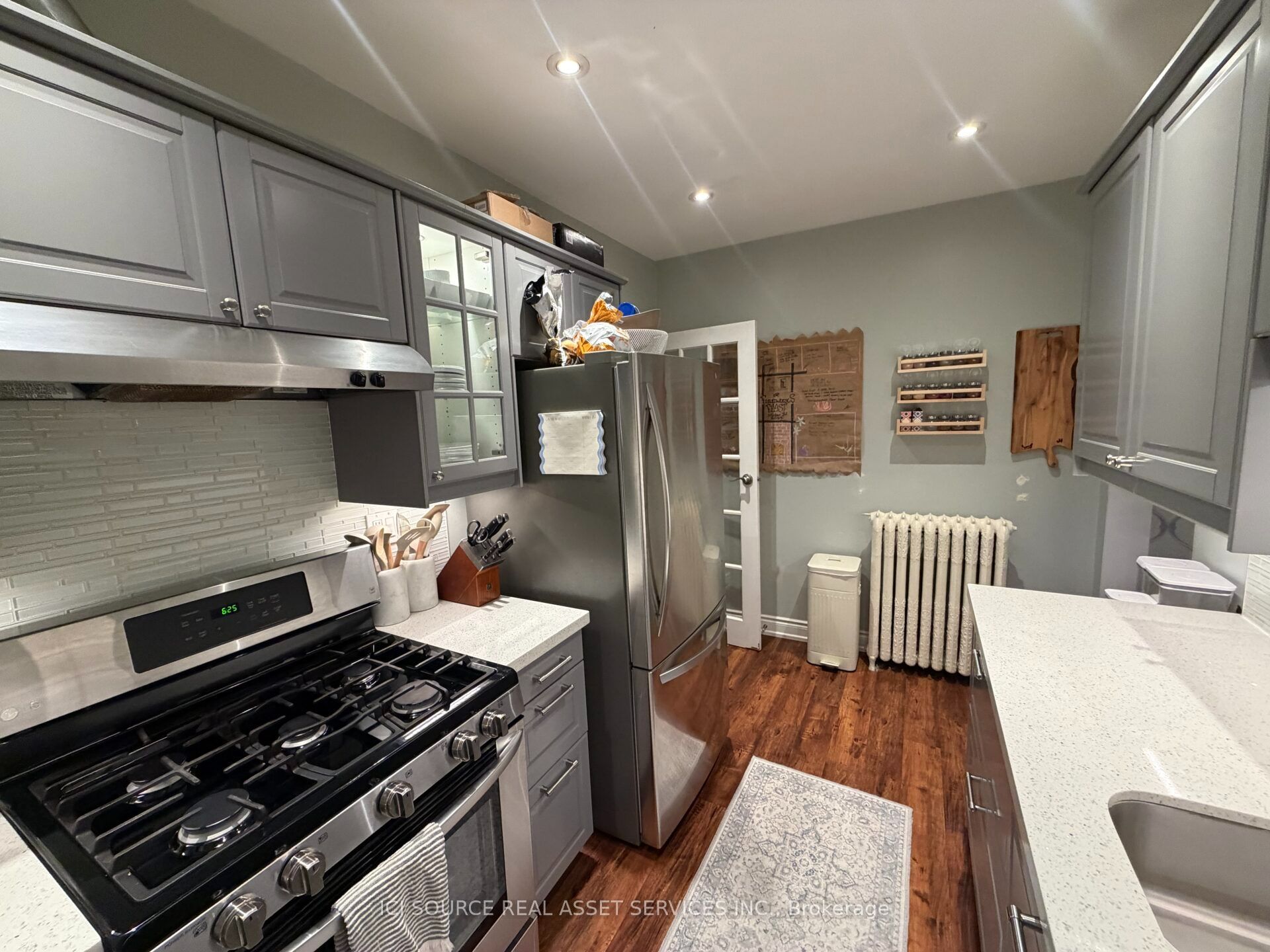 399 Roncesvalles Avenue 1 (2nd Floor) Property Photo 15