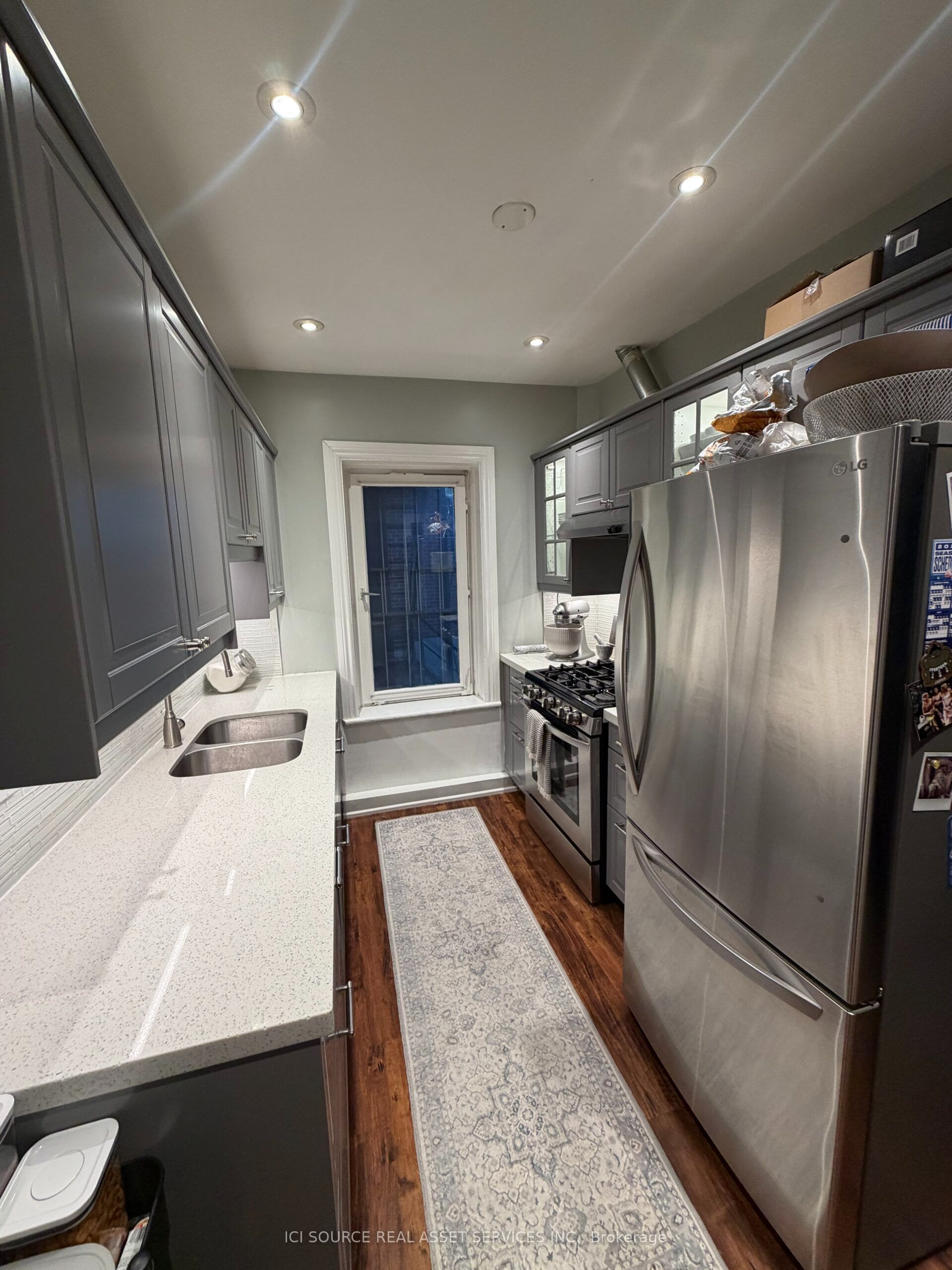 399 Roncesvalles Avenue 1 (2nd Floor) Property Photo 16