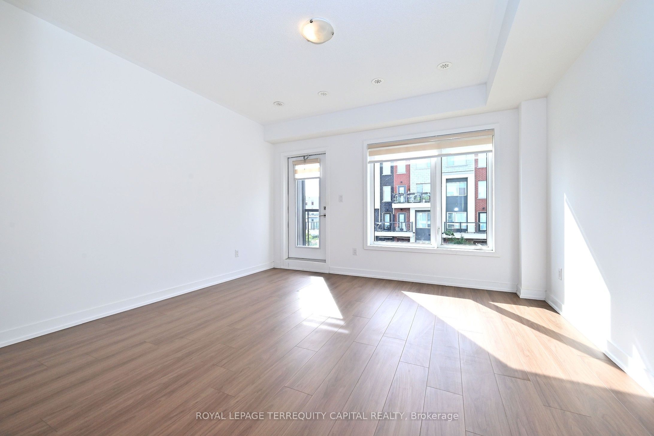 101 William Duncan Road Property Photo 16