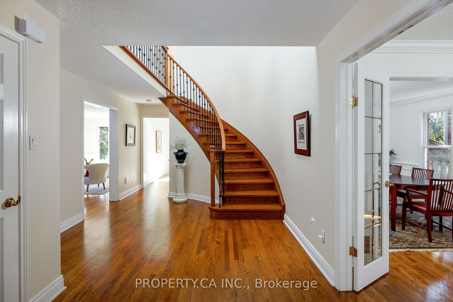 2124 Langtry Drive Property Photo 3