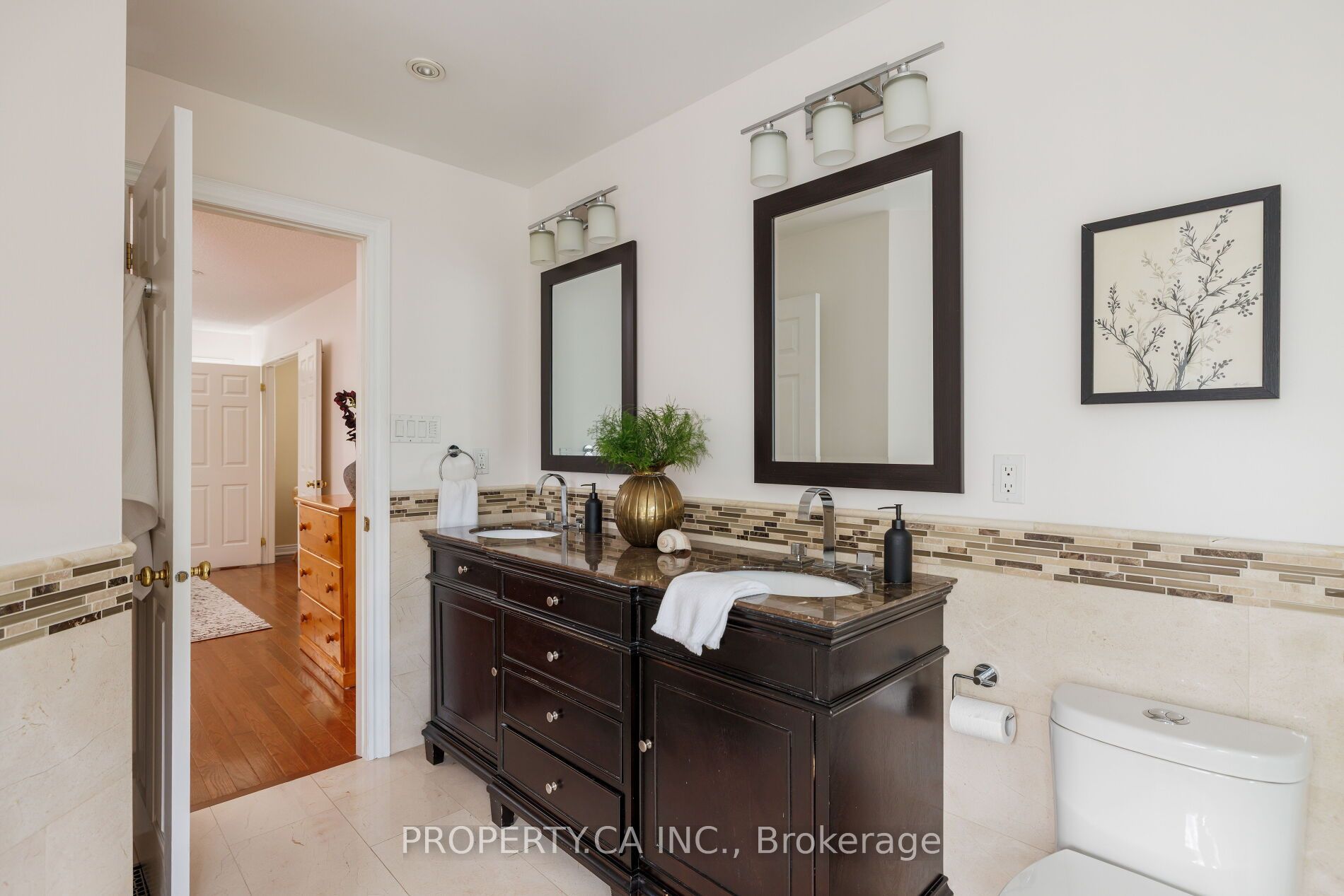 2124 Langtry Drive Property Photo 30