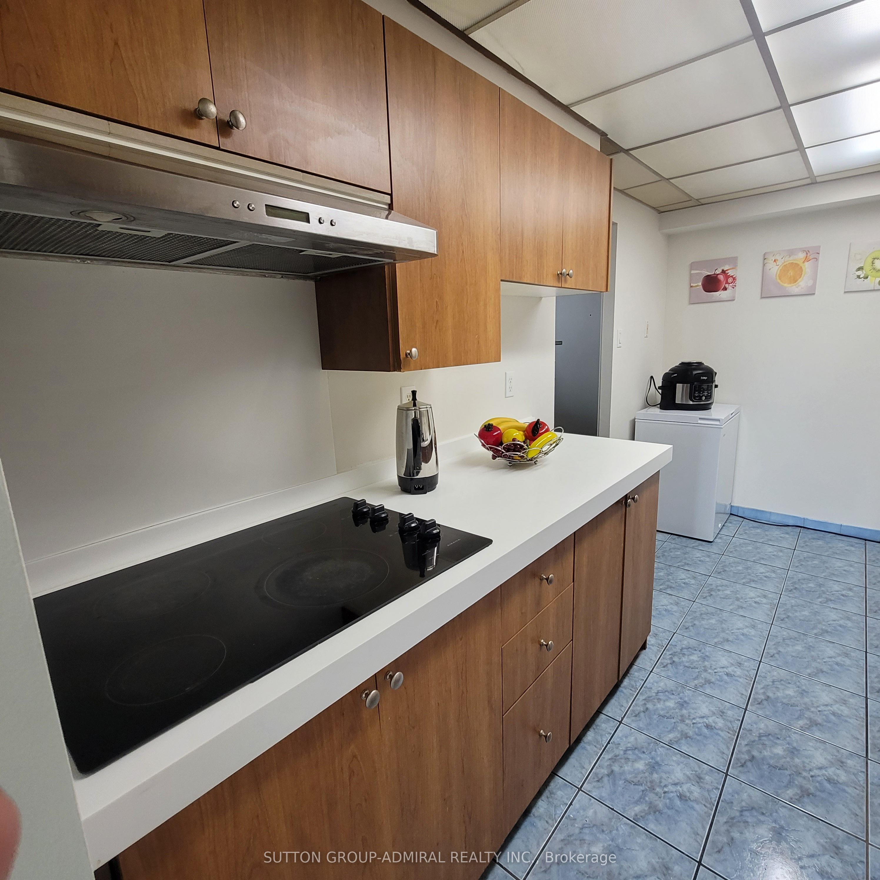 10 Tobermory Drive 802 Property Photo 16