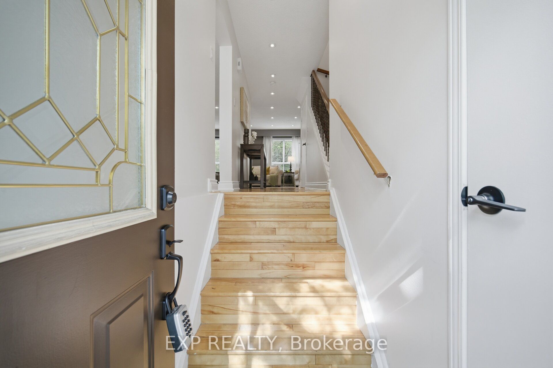 157 Moregate Crescent Property Photo 6