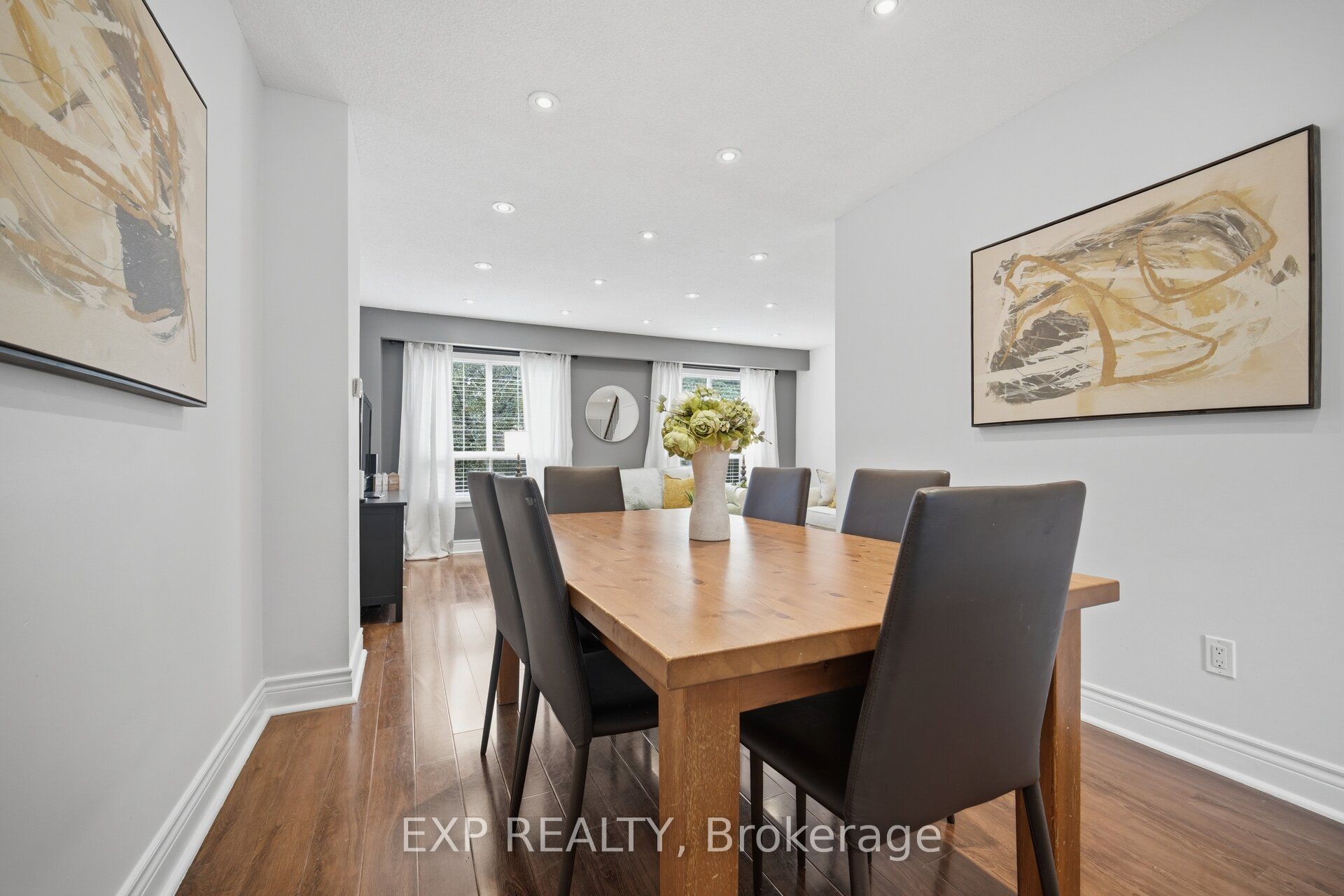 157 Moregate Crescent Property Photo 12
