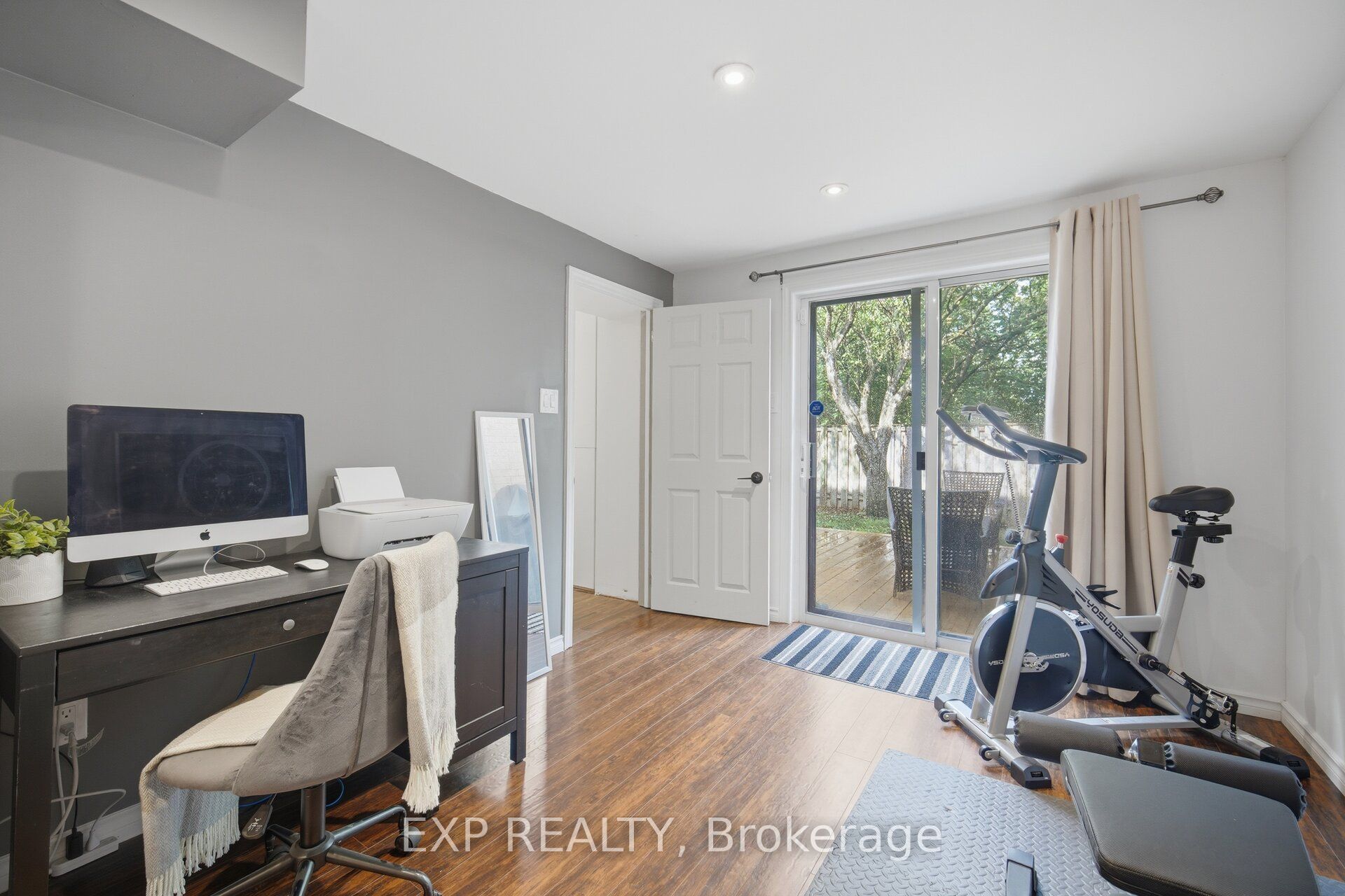 157 Moregate Crescent Property Photo 34