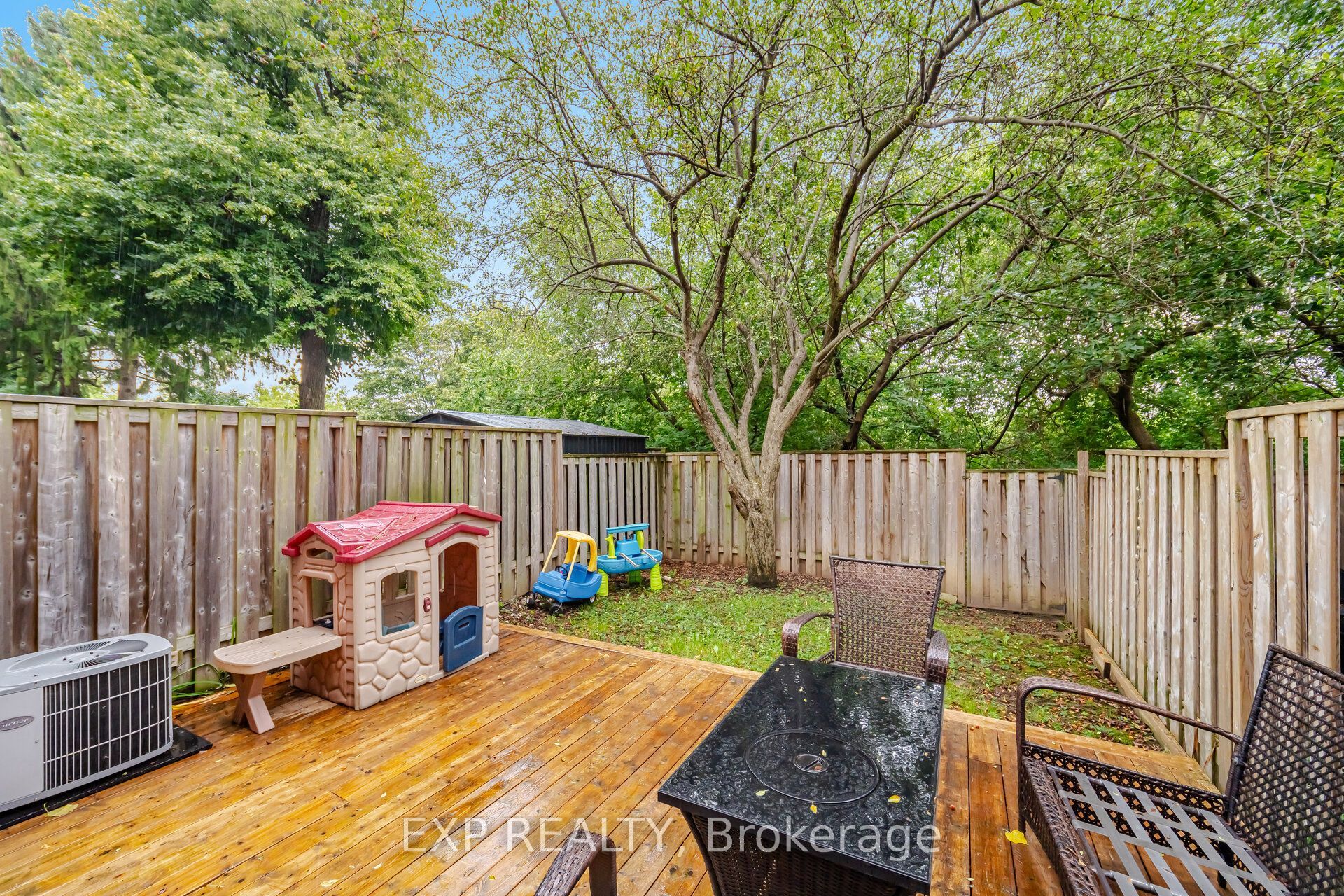 157 Moregate Crescent Property Photo 37