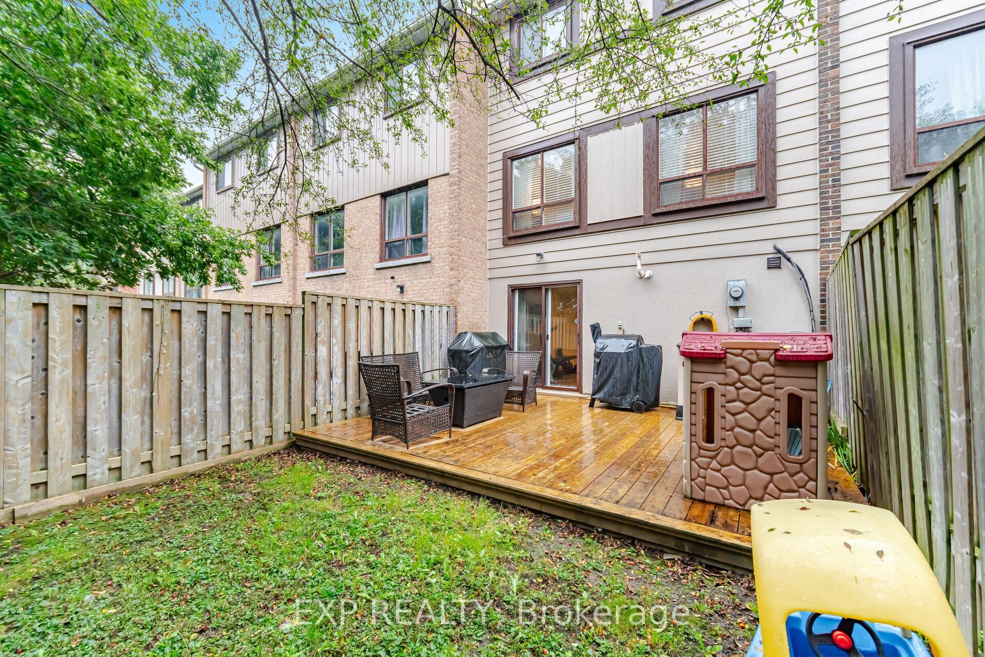 157 Moregate Crescent Property Photo 39