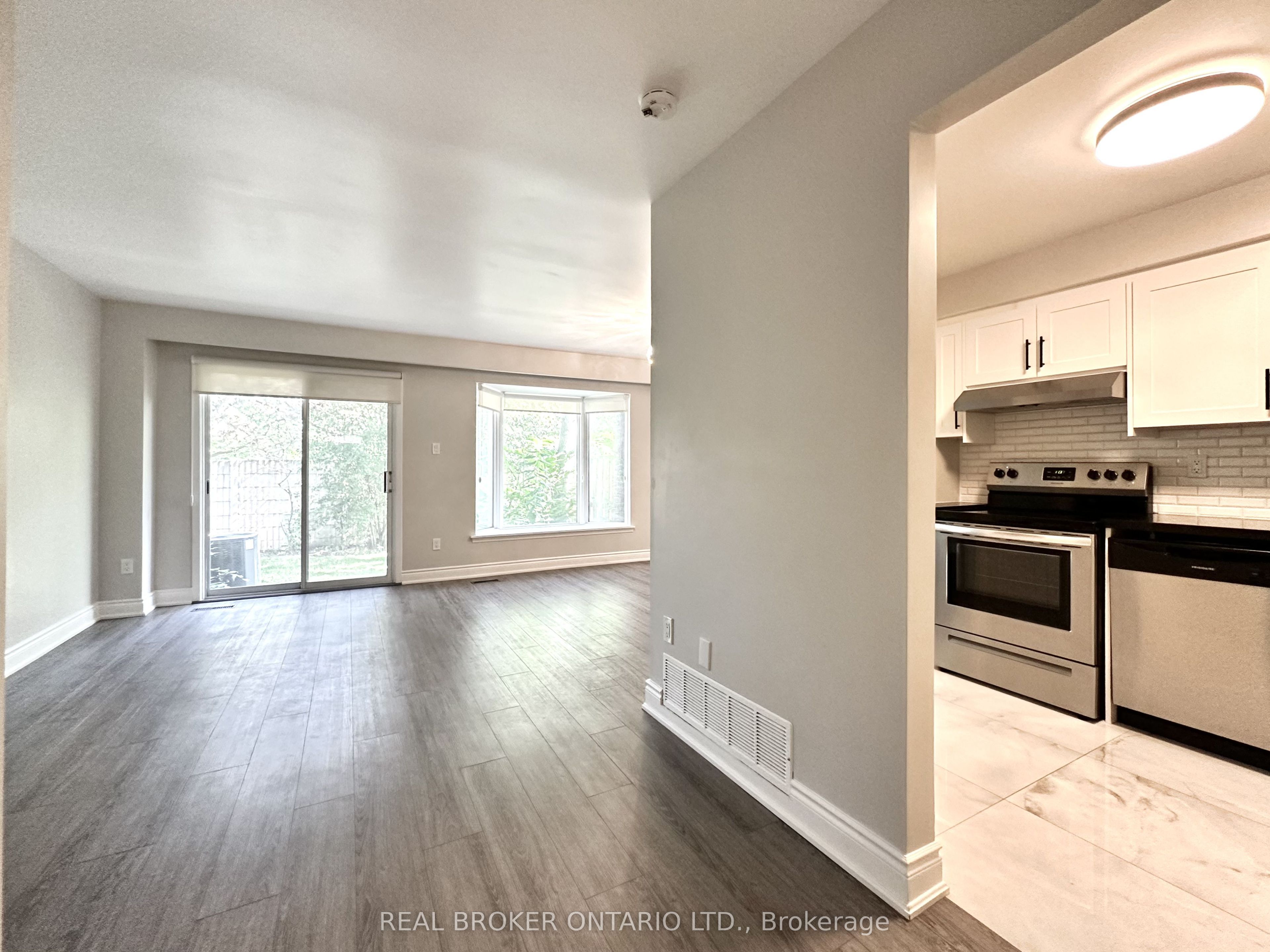 1485 Gulleden Drive 8 Property Photo 2