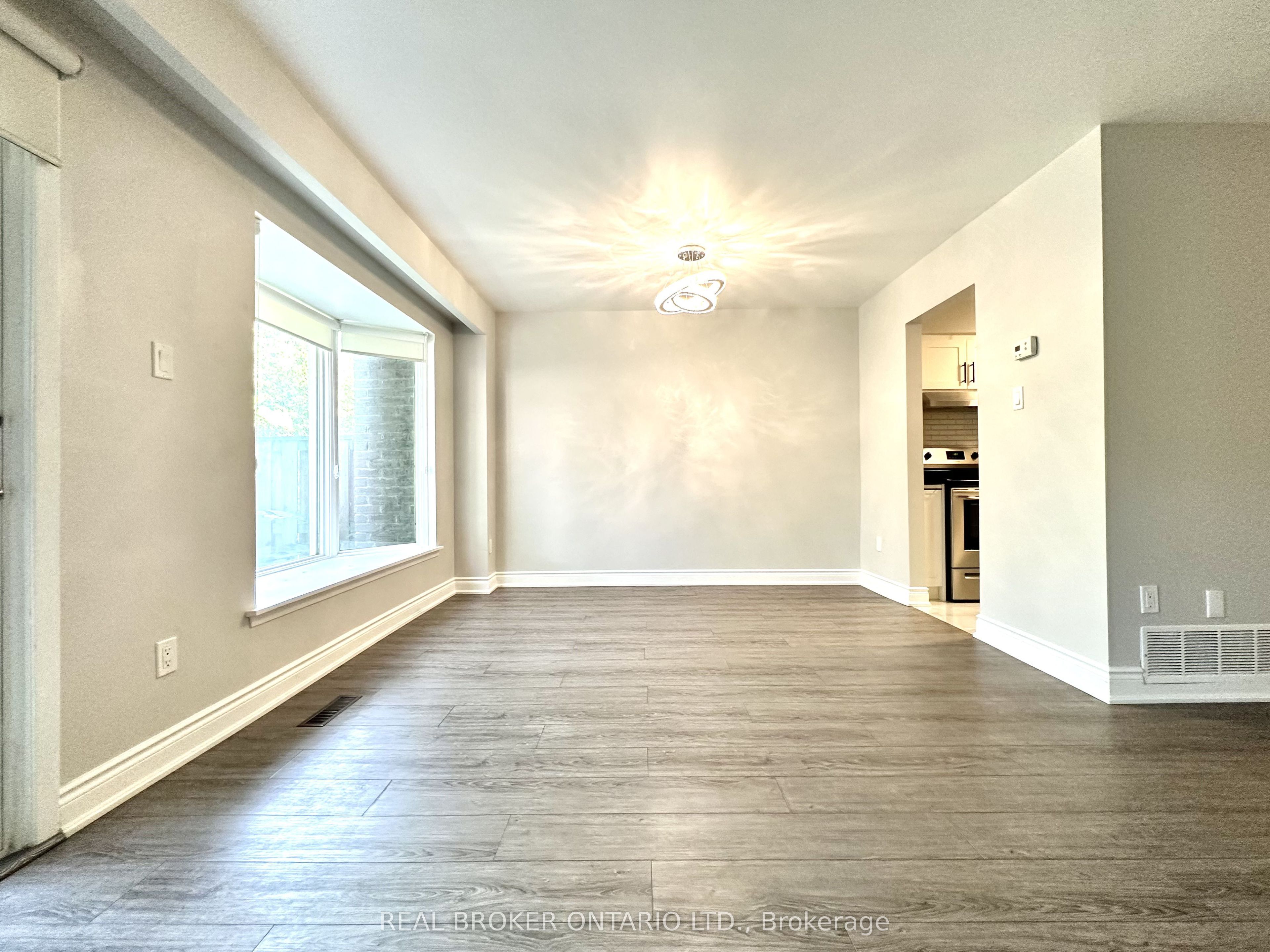 1485 Gulleden Drive 8 Property Photo 10