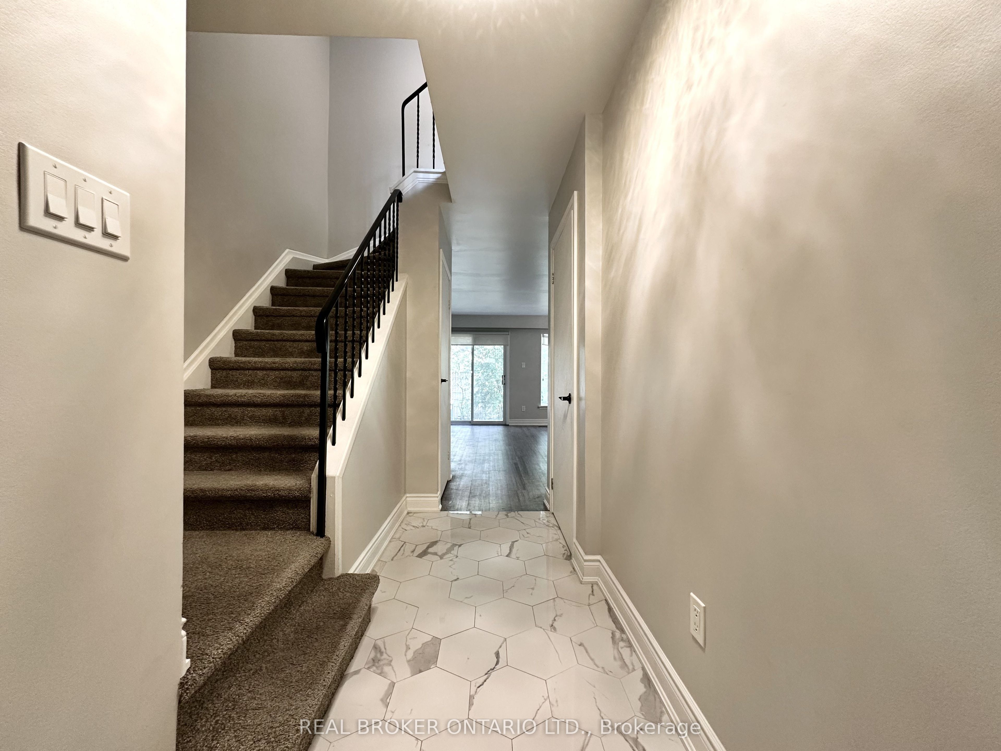 1485 Gulleden Drive 8 Property Photo 15