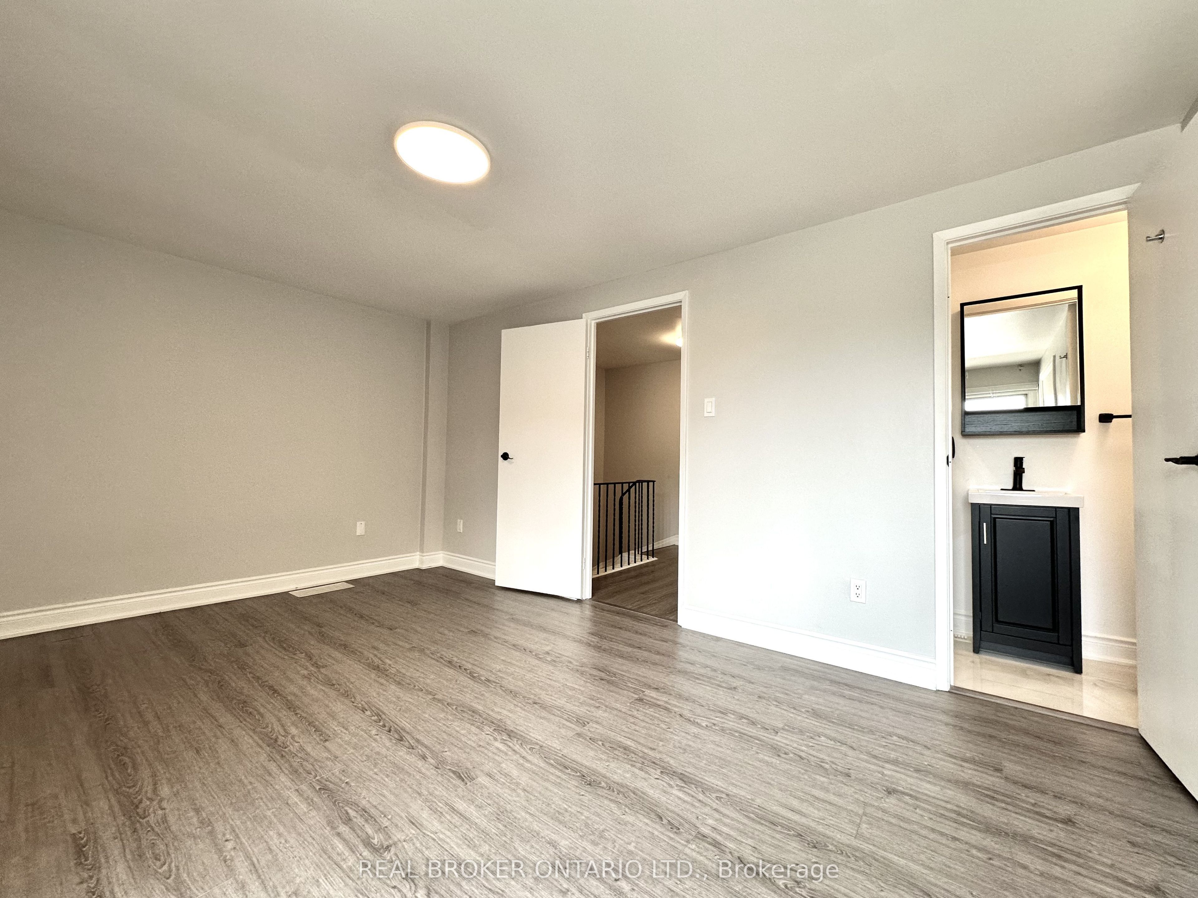1485 Gulleden Drive 8 Property Photo 19
