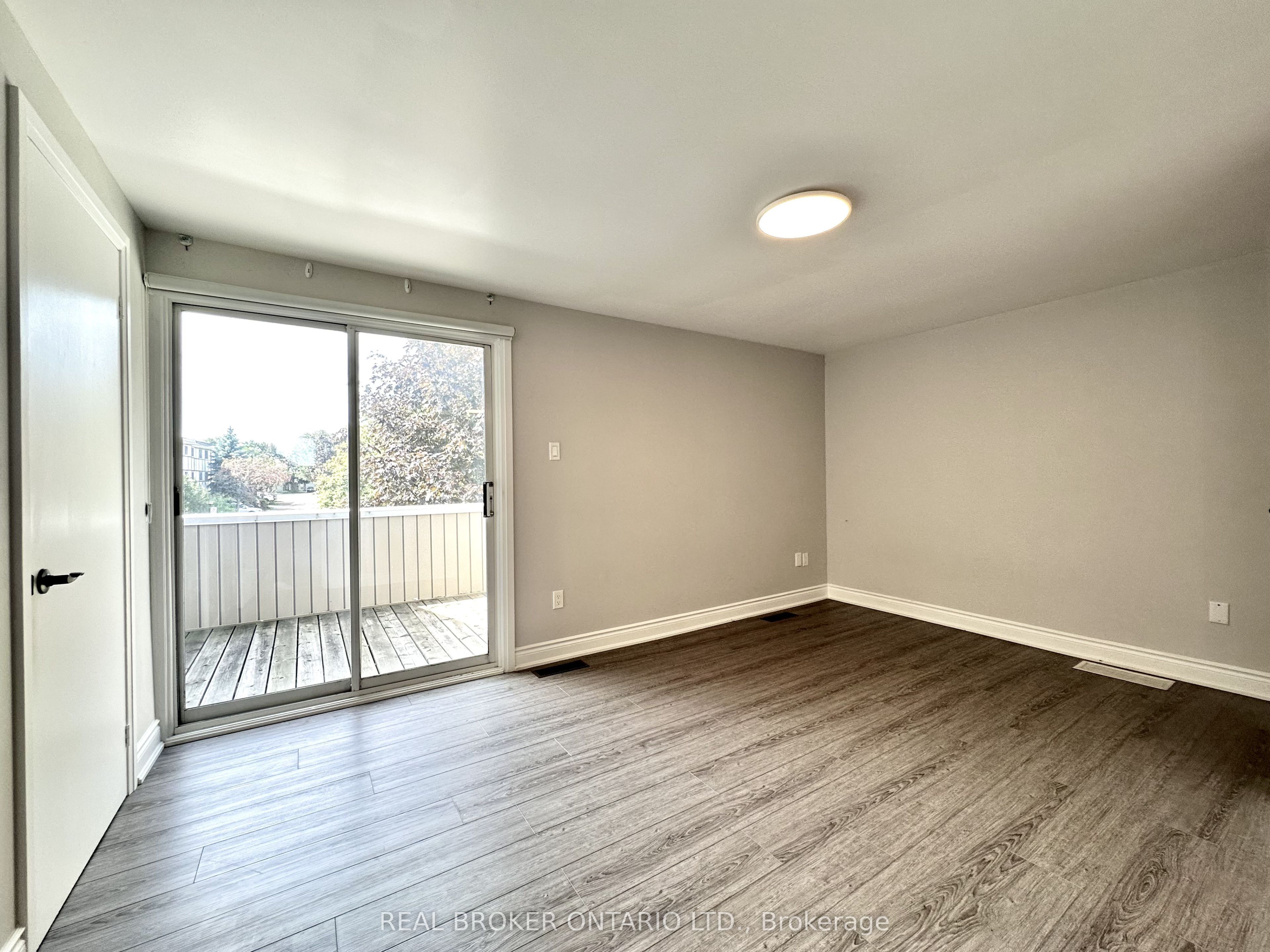 1485 Gulleden Drive 8 Property Photo 20