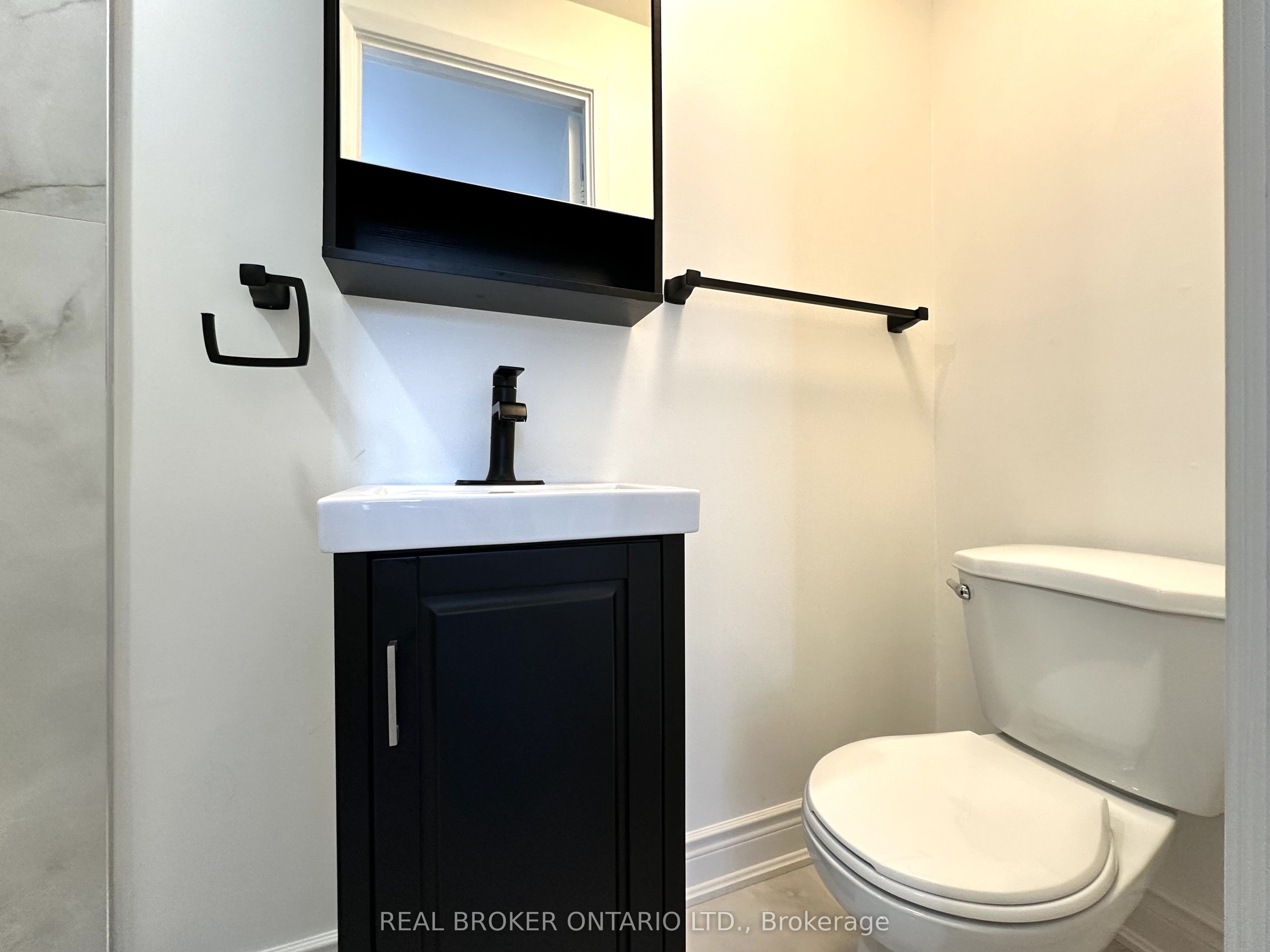 1485 Gulleden Drive 8 Property Photo 23