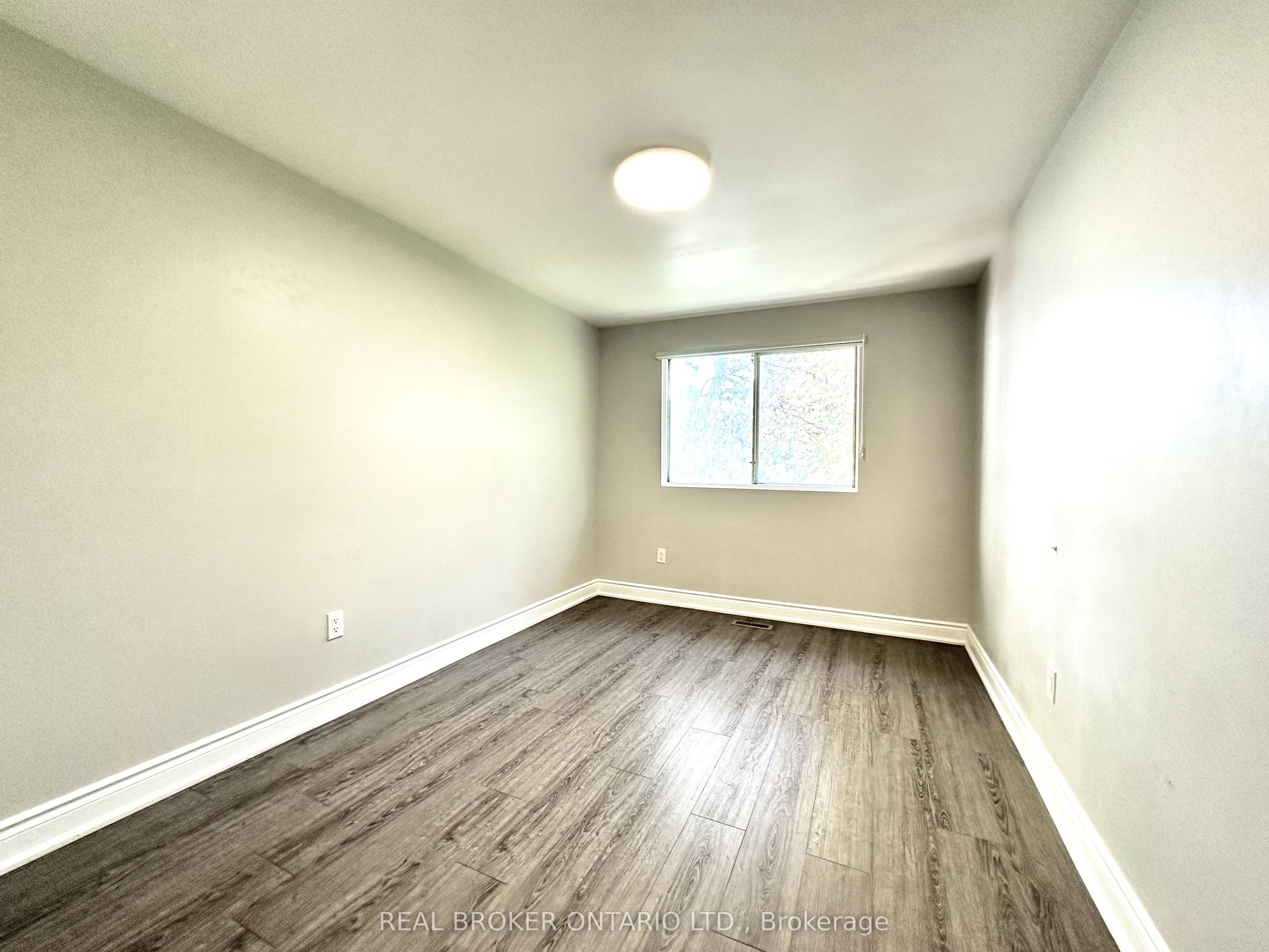1485 Gulleden Drive 8 Property Photo 33