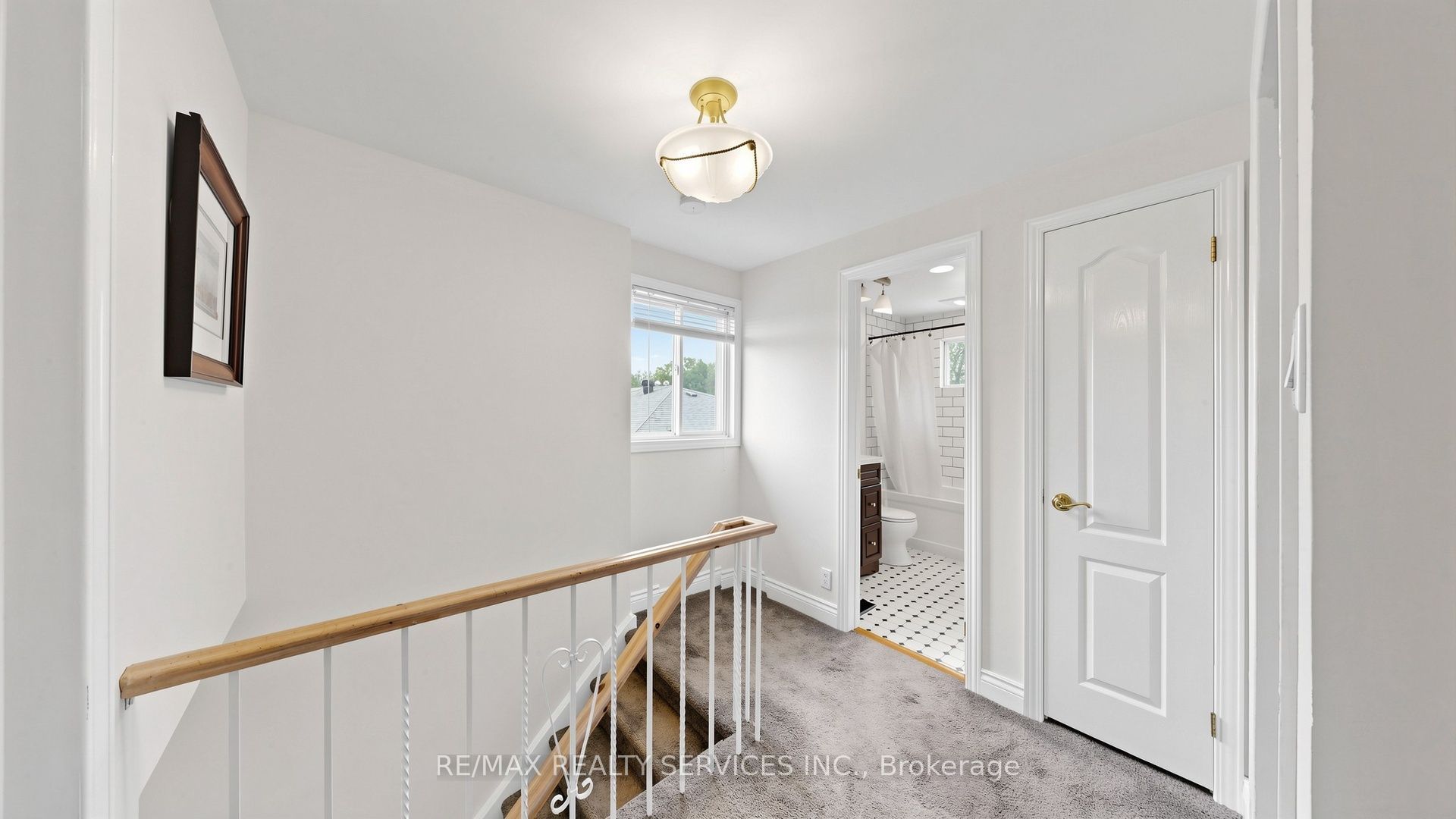 716 Eaglemount Crescent Property Photo 18