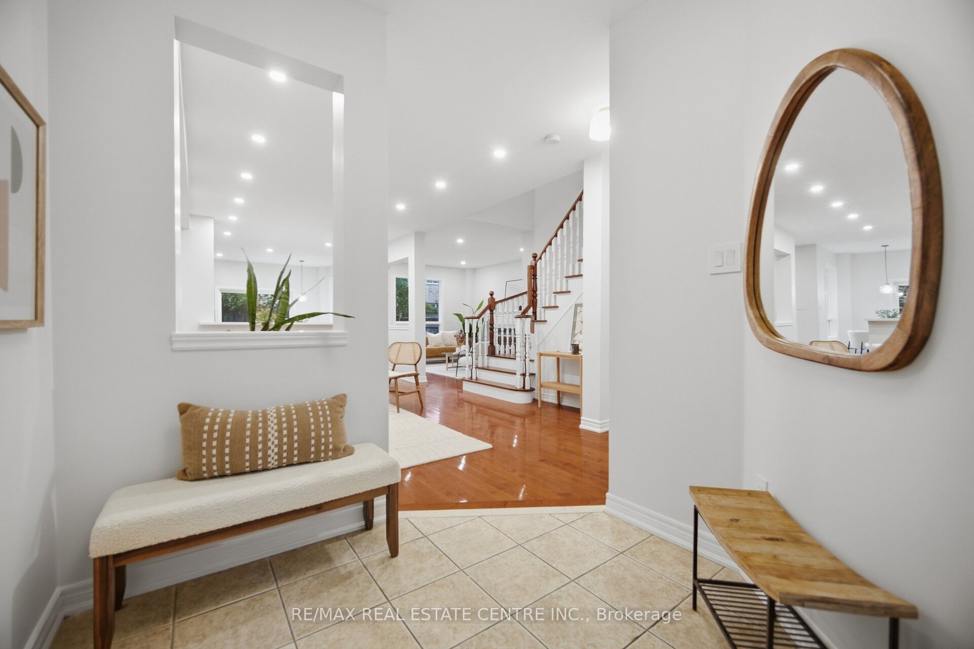 4804 Glasshill Grove Property Photo 7