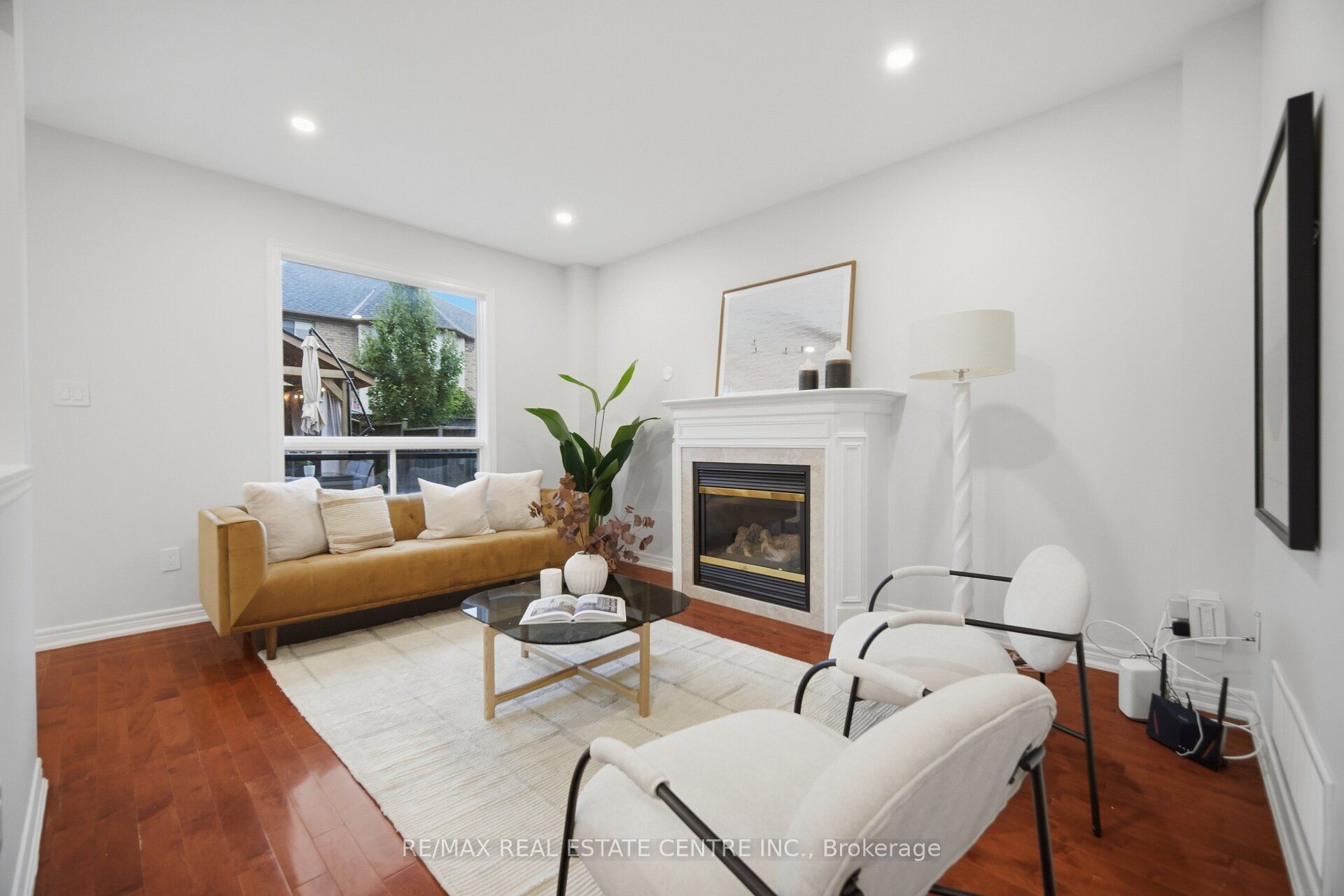4804 Glasshill Grove Property Photo 13