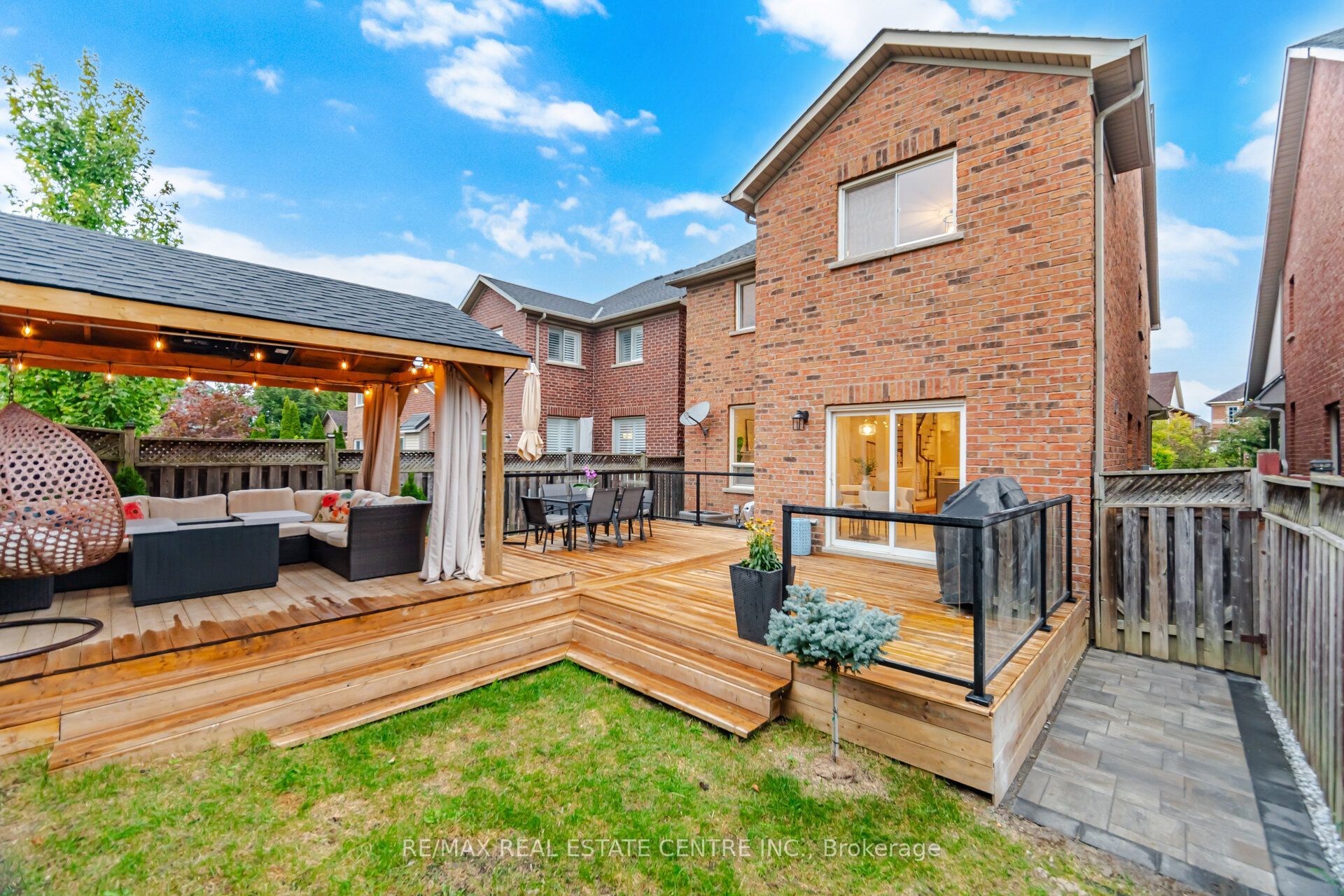 4804 Glasshill Grove Property Photo 46