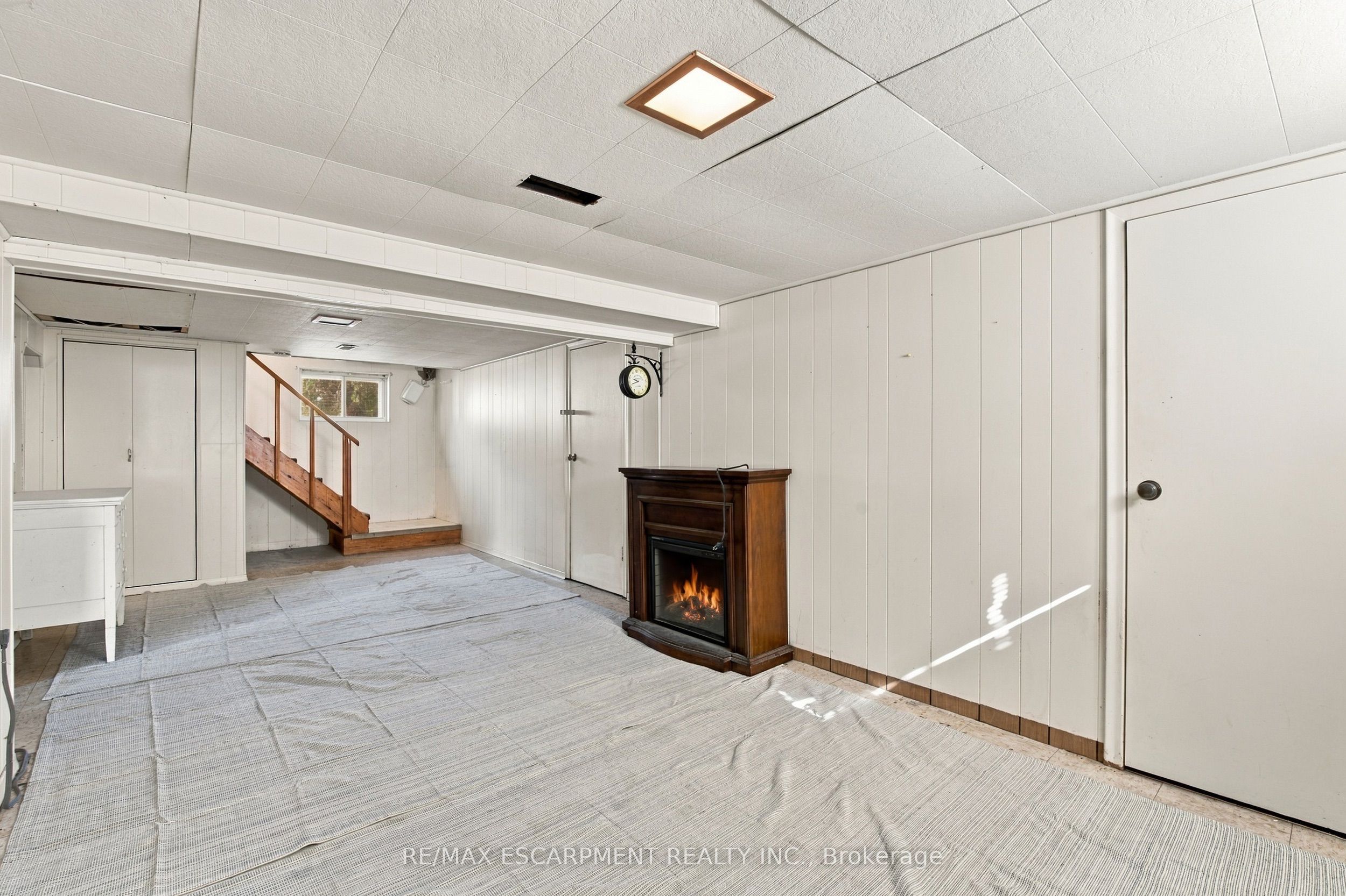 1054 Glendor Avenue Property Photo 14