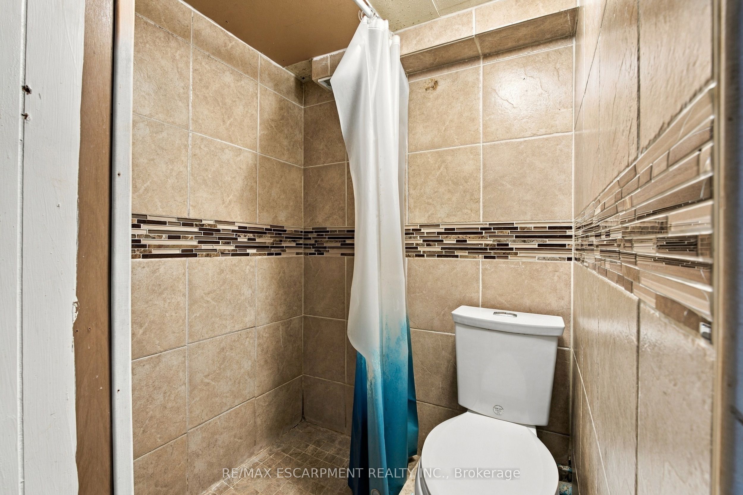1054 Glendor Avenue Property Photo 18