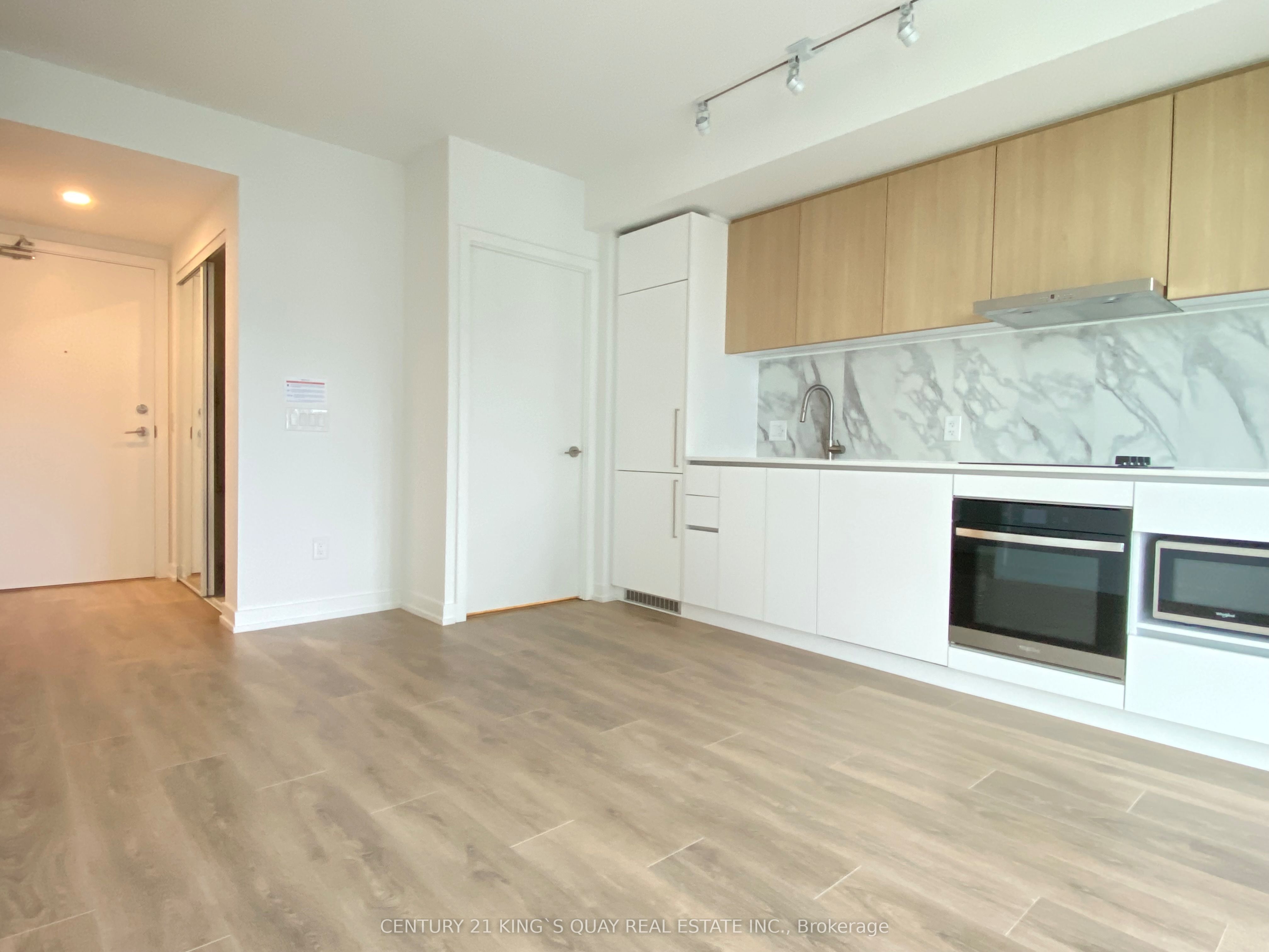 1100 Sheppard Avenue W 1010 Property Photo 4