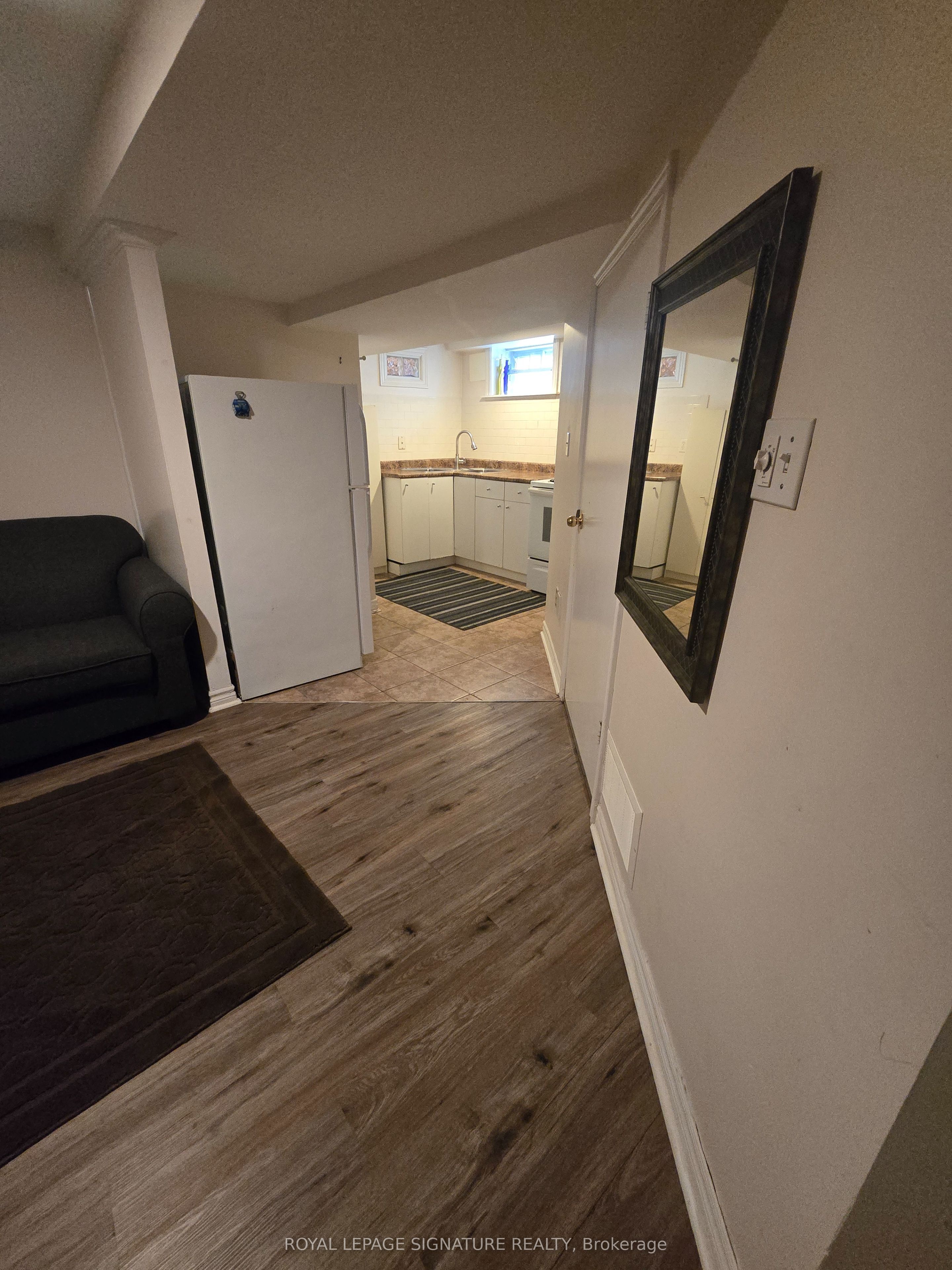 285 Fiona Terrace Bsmt Property Photo 5