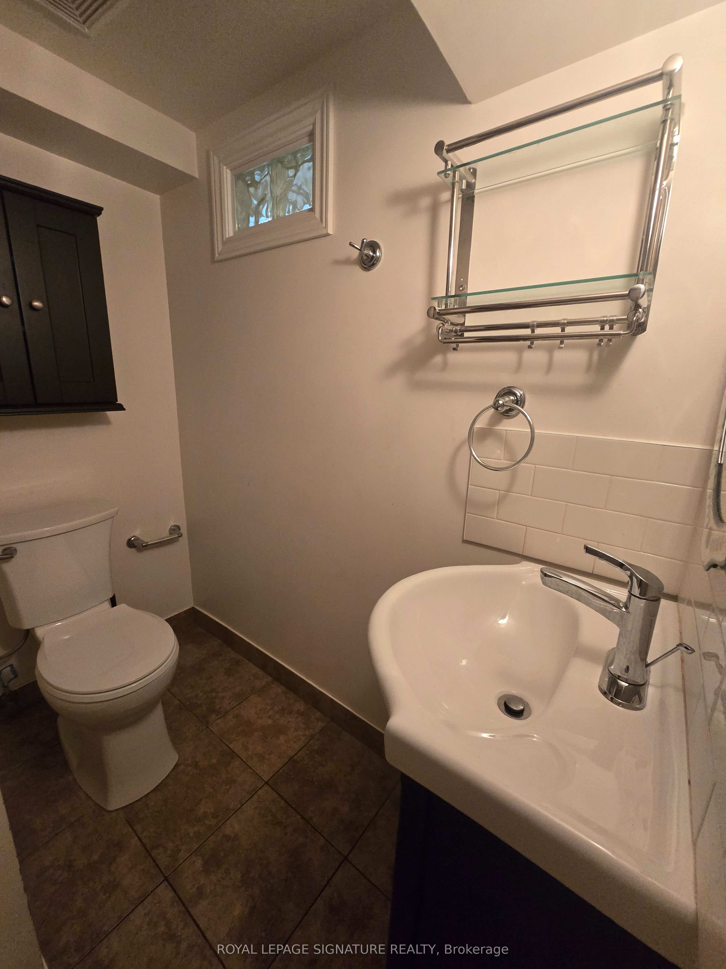 285 Fiona Terrace Bsmt Property Photo 15