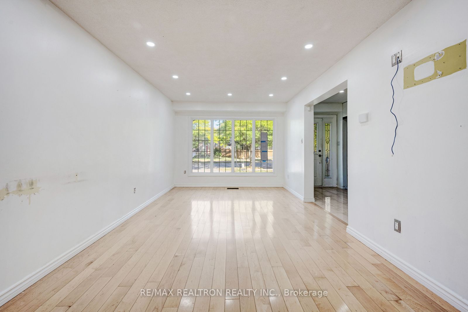6446 Chaumont Crescent Property Photo 7