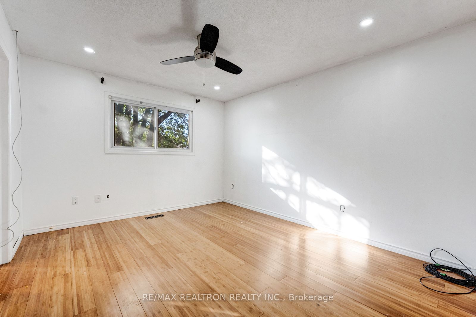 6446 Chaumont Crescent Property Photo 18