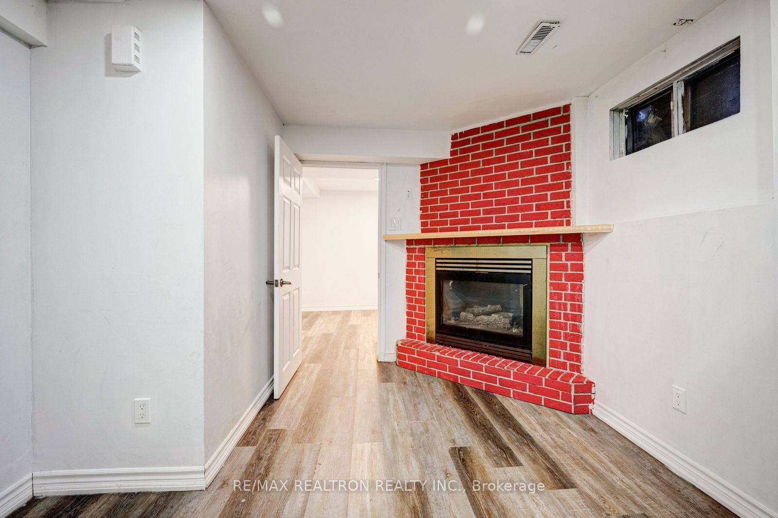 6446 Chaumont Crescent Property Photo 38