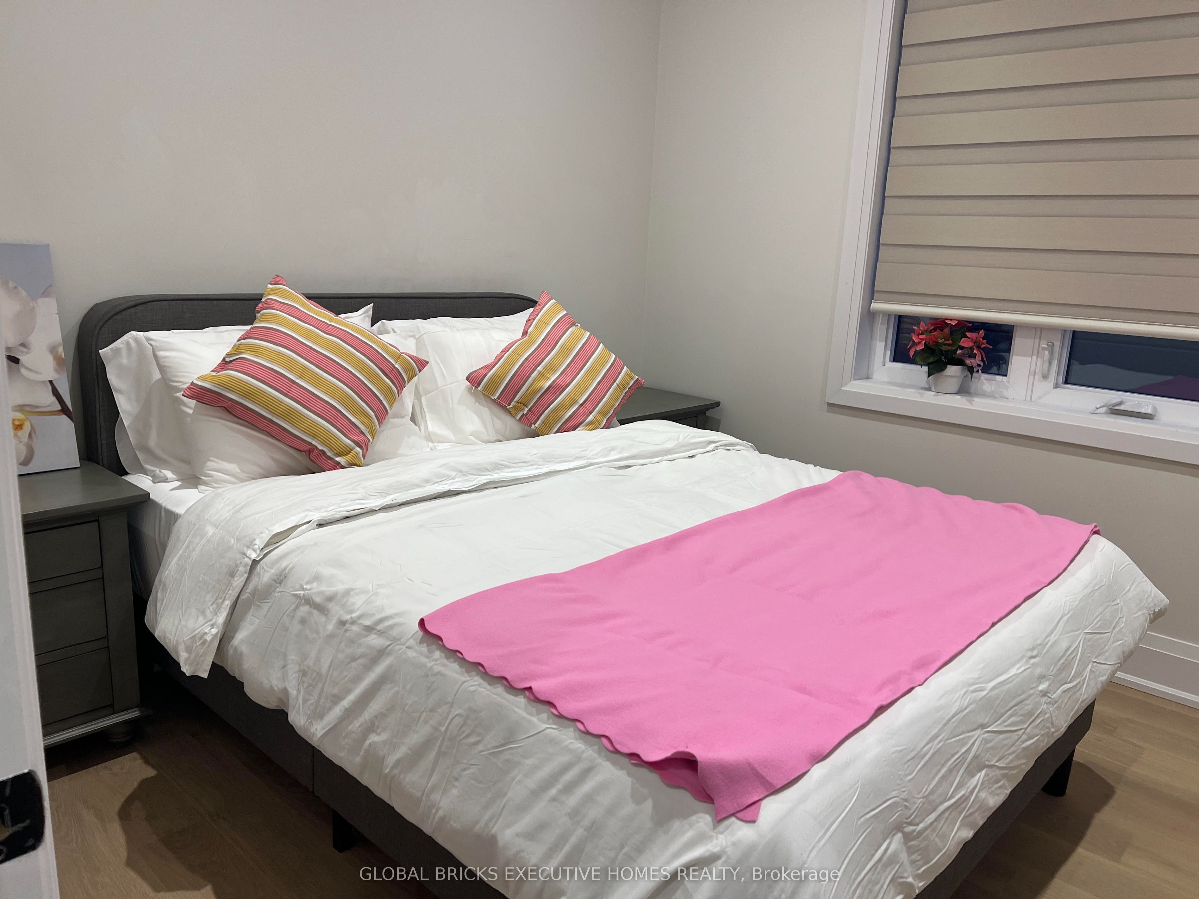25a Pine Avenue N Property Photo 14