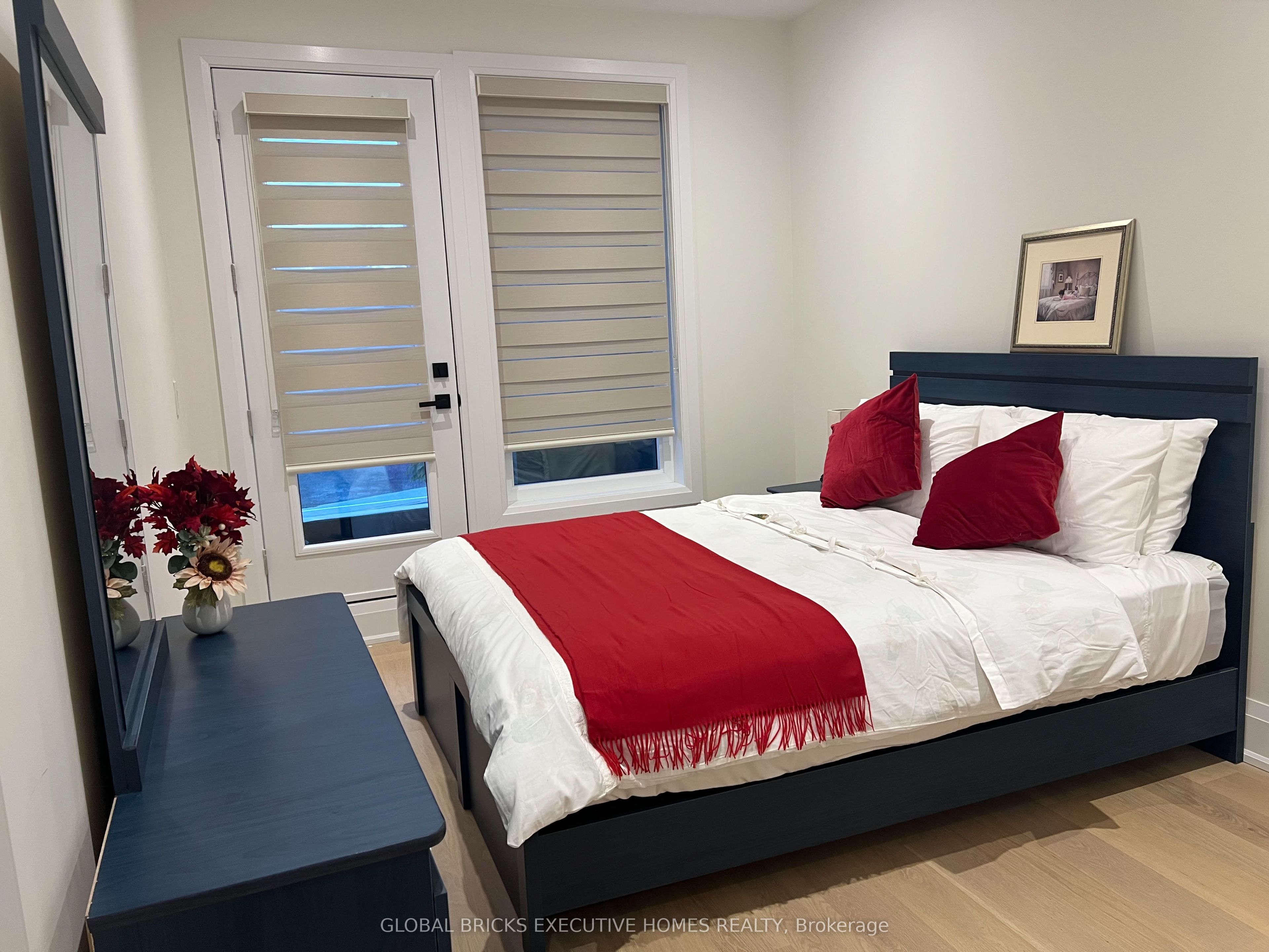 25a Pine Avenue N Property Photo 16