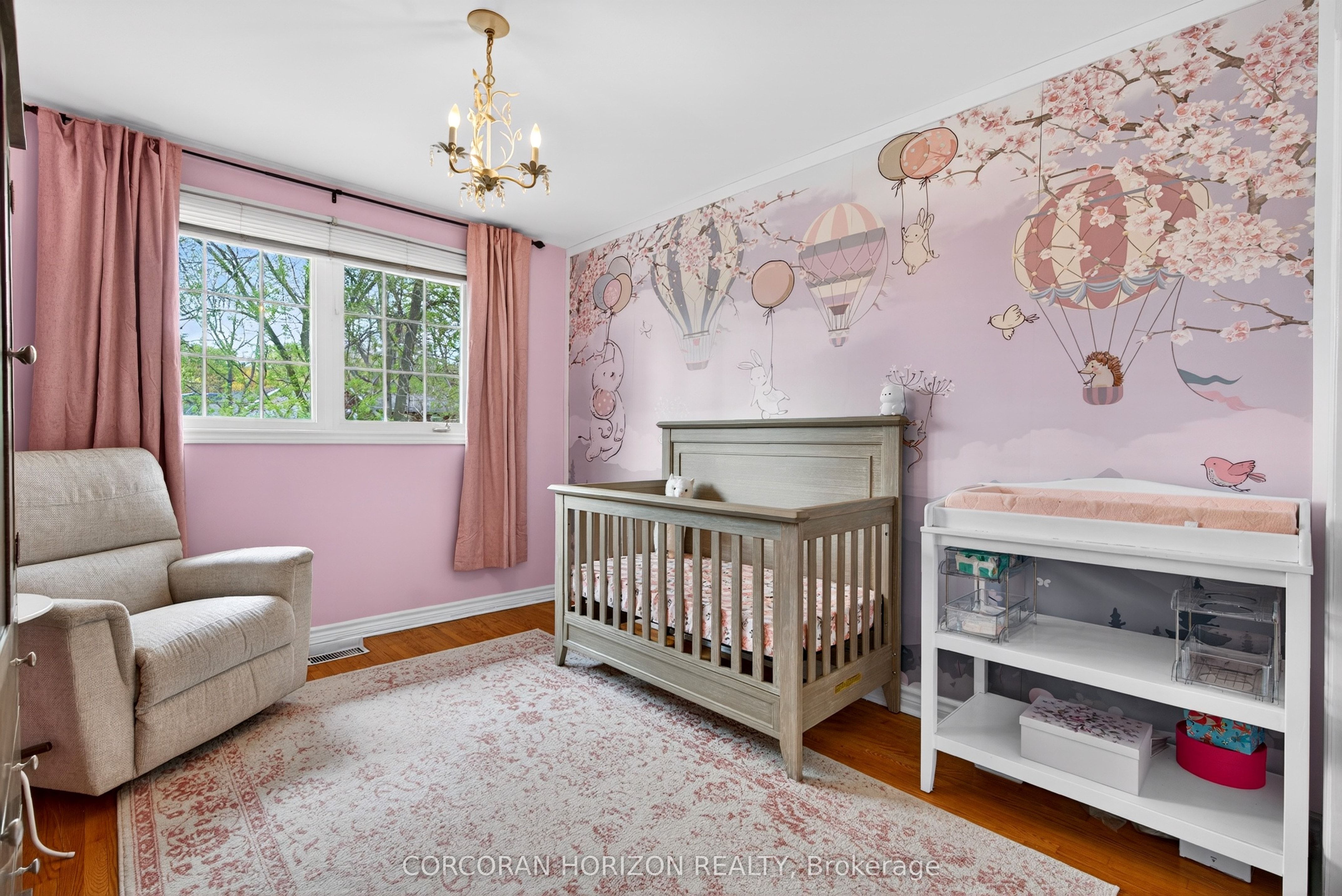 77 Mineola Road E Property Photo 24