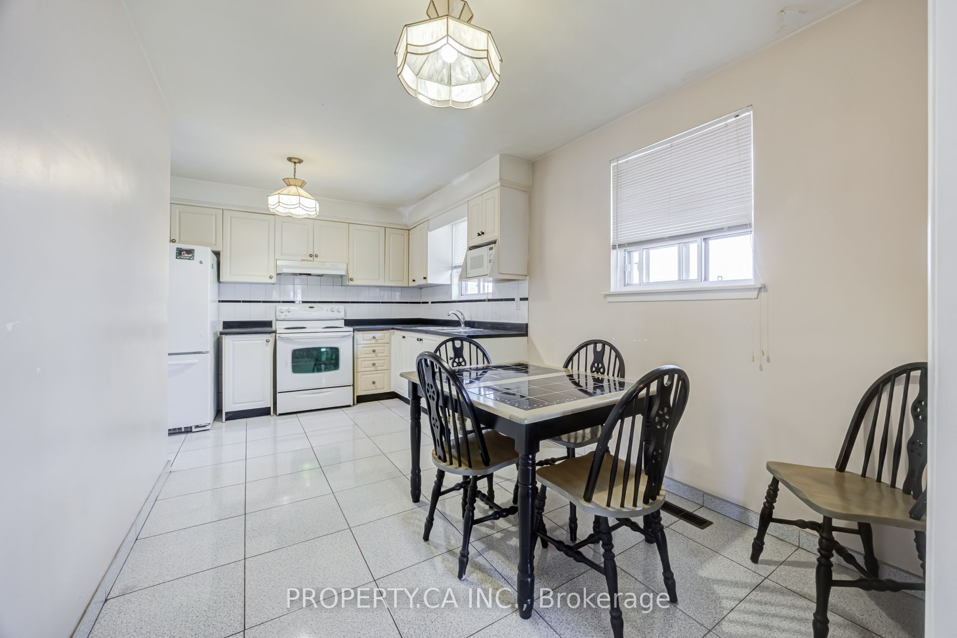 28 Blue Springs Road Property Photo 9