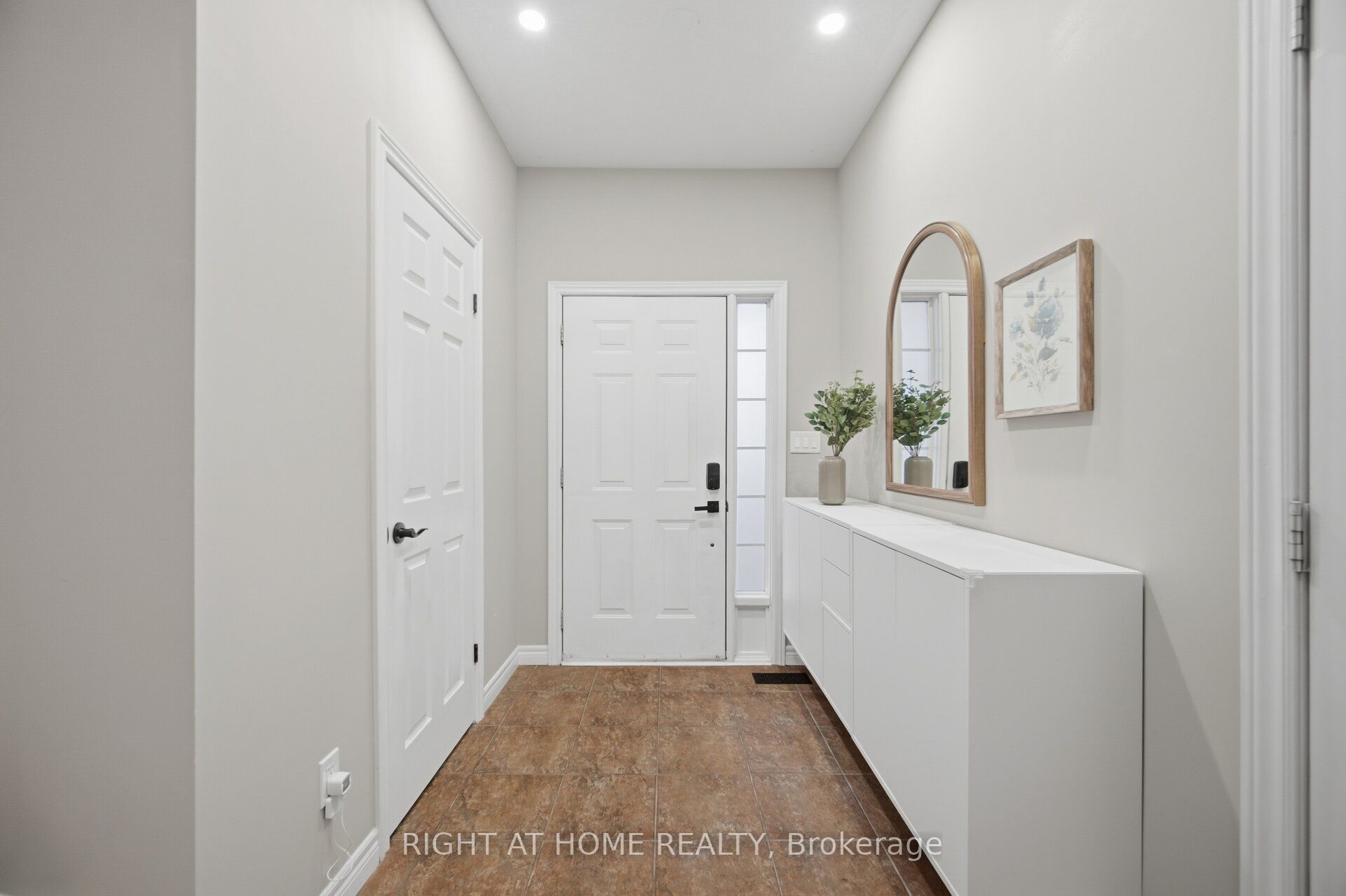 4089 Medland Drive Property Photo 6